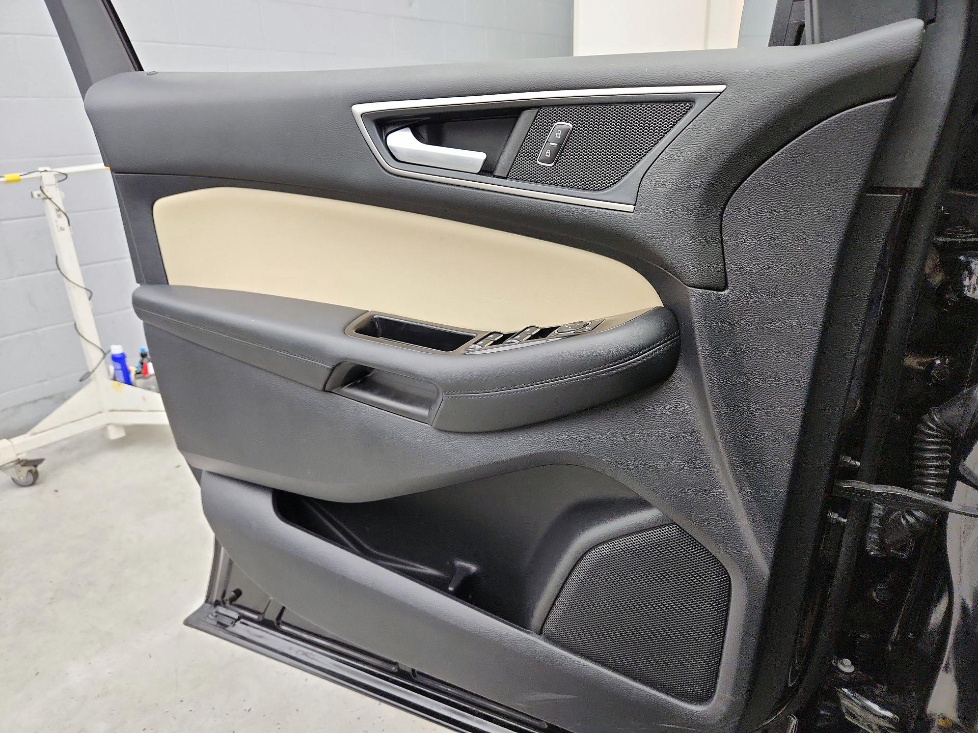 Thumbnail: 2019 Ford Edge - 12
