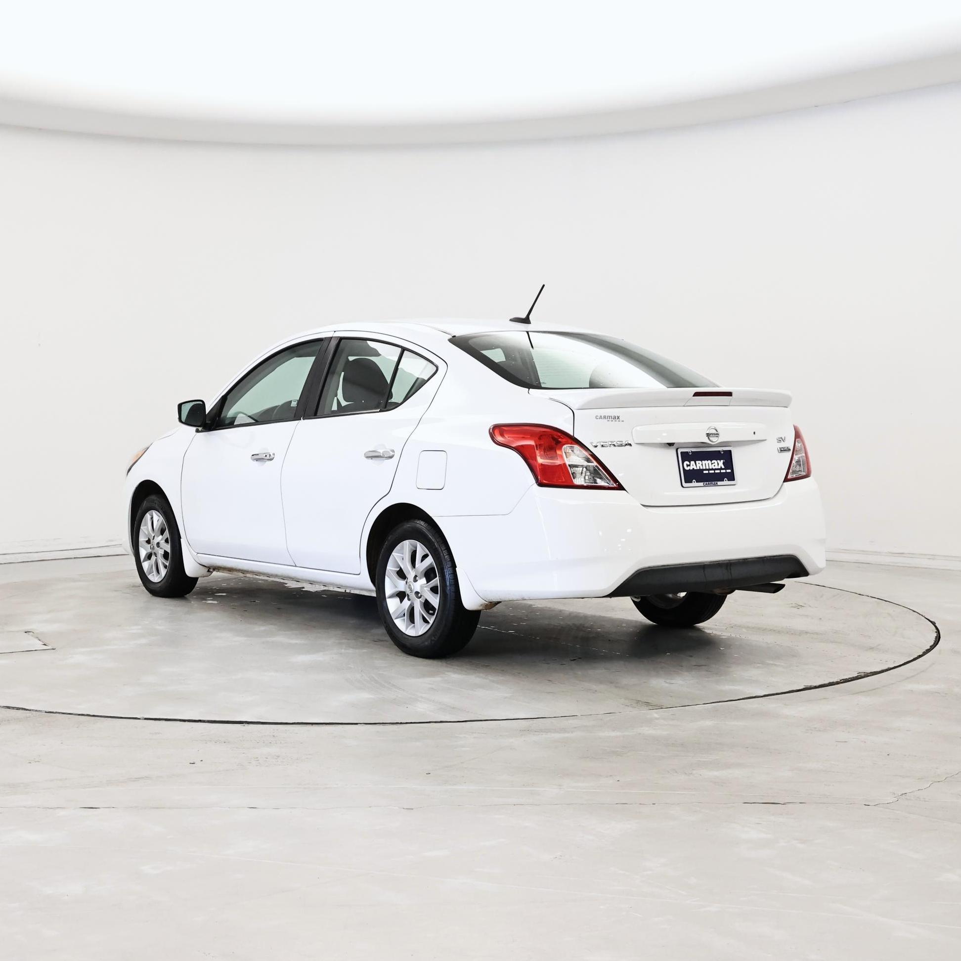 Thumbnail: 2019 Nissan Versa - 2
