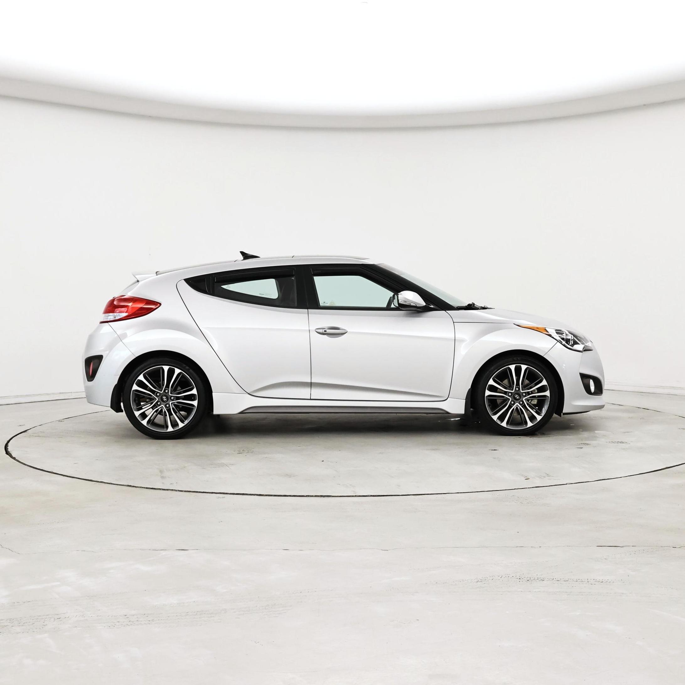 Thumbnail: 2017 Hyundai Veloster - 7