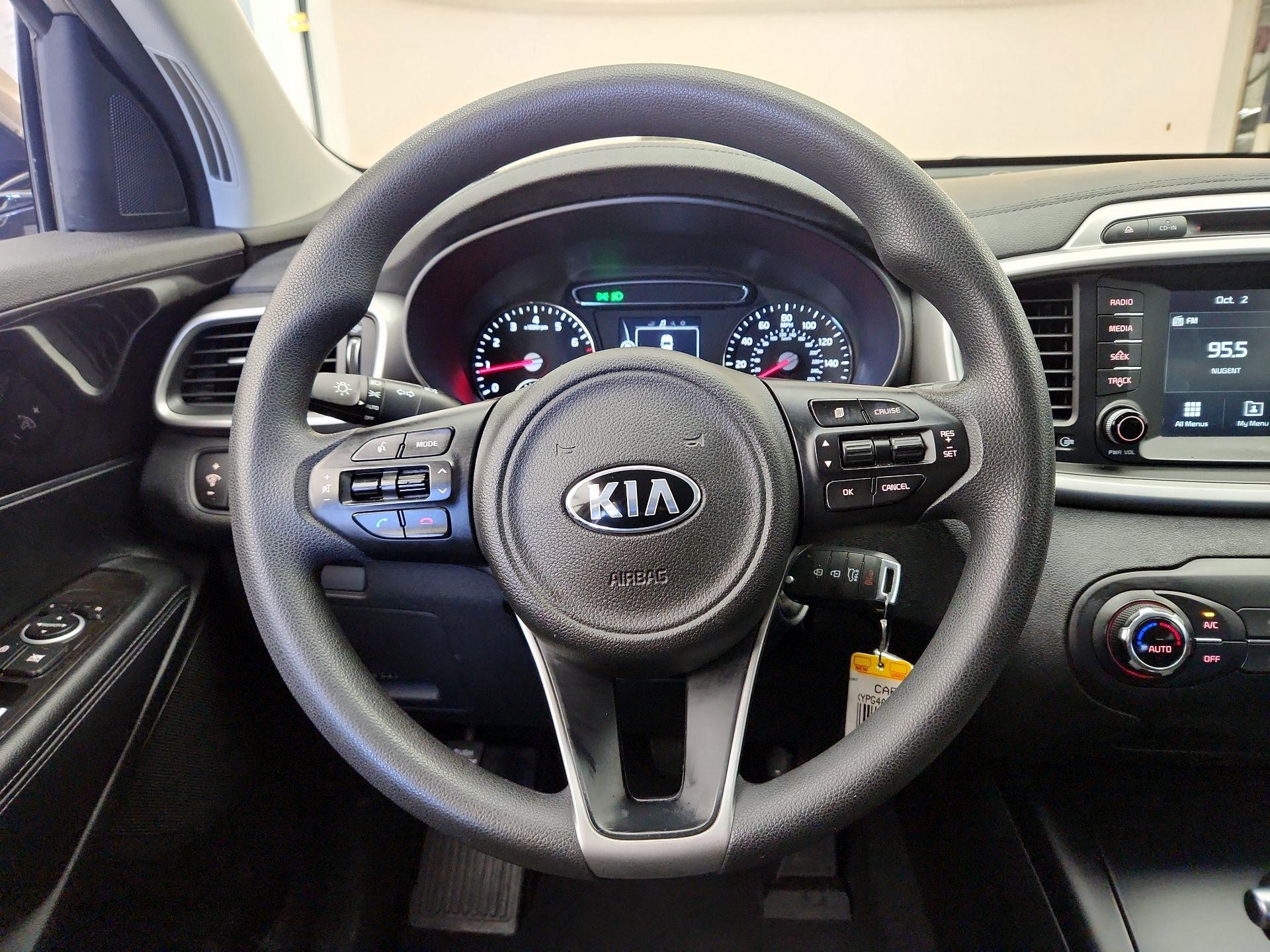 Thumbnail: 2018 Kia Sorento - 10