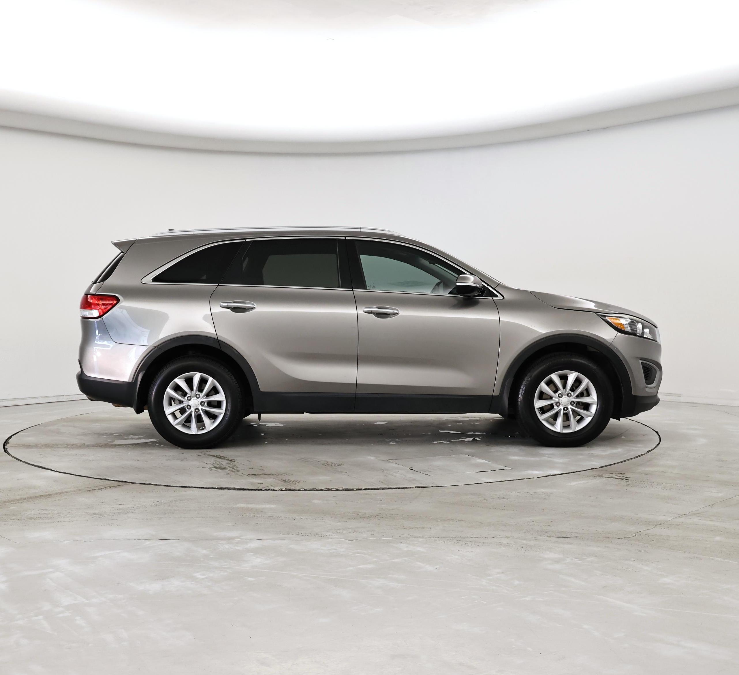 Thumbnail: 2018 Kia Sorento - 7