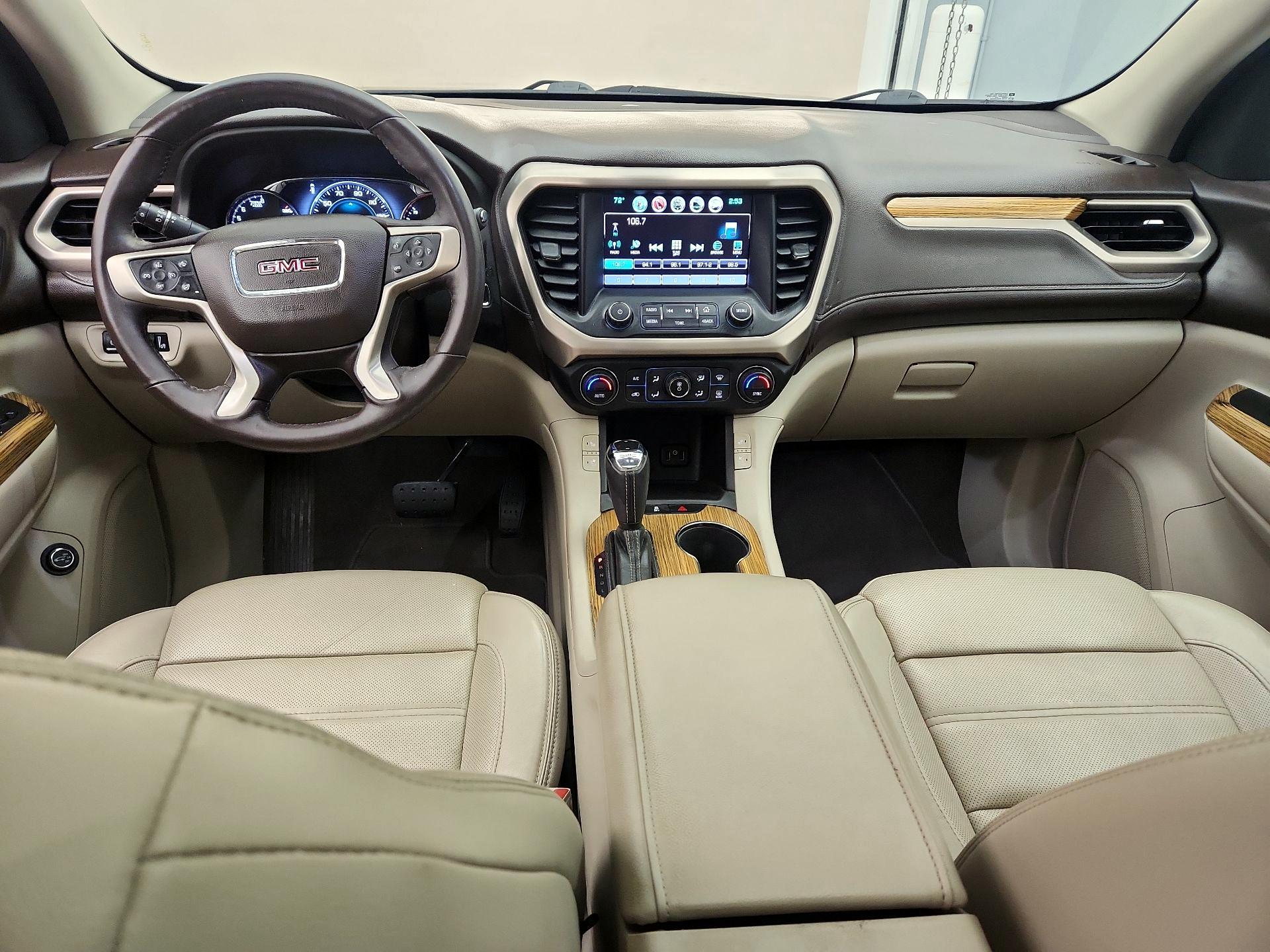 Thumbnail: 2017 GMC Acadia - 9