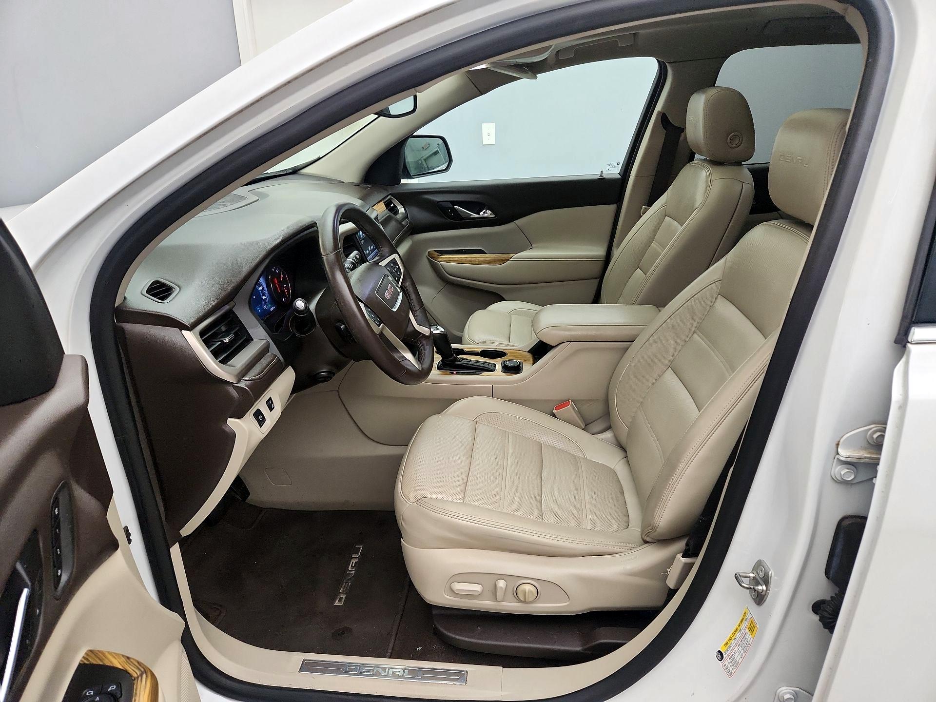 Thumbnail: 2017 GMC Acadia - 11