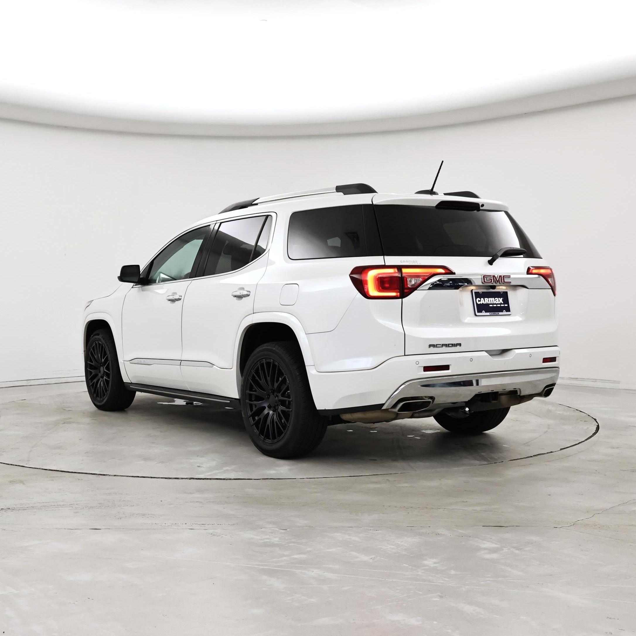Thumbnail: 2017 GMC Acadia - 2