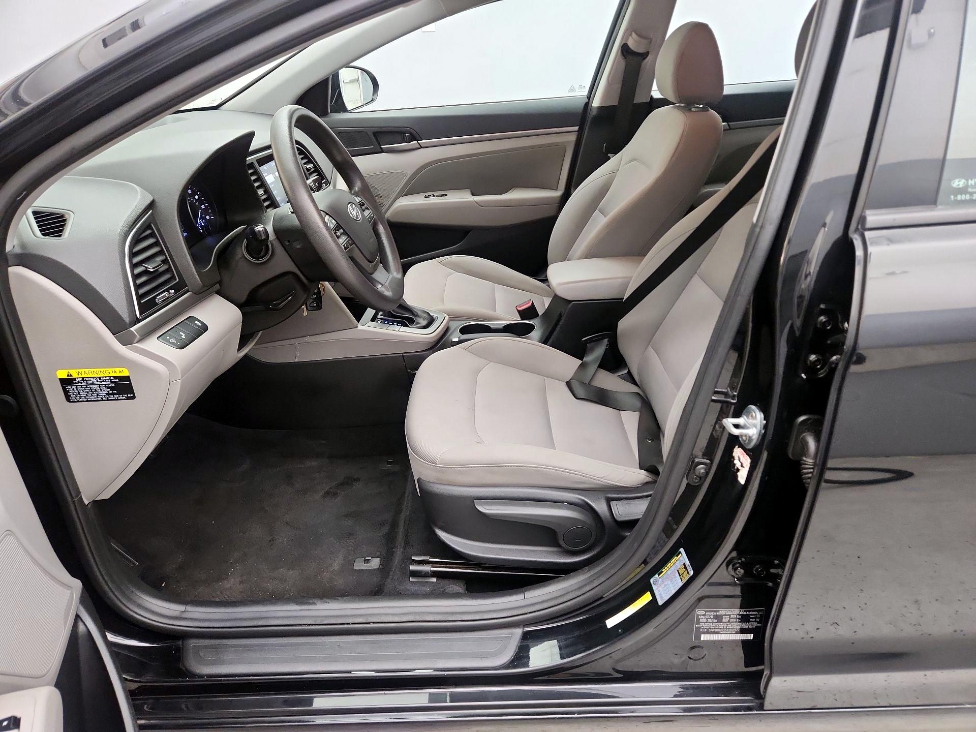 Thumbnail: 2018 Hyundai Elantra - 11
