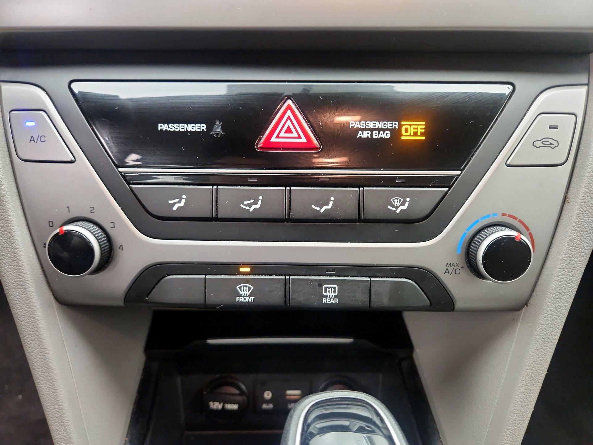 Thumbnail: 2018 Hyundai Elantra - 16