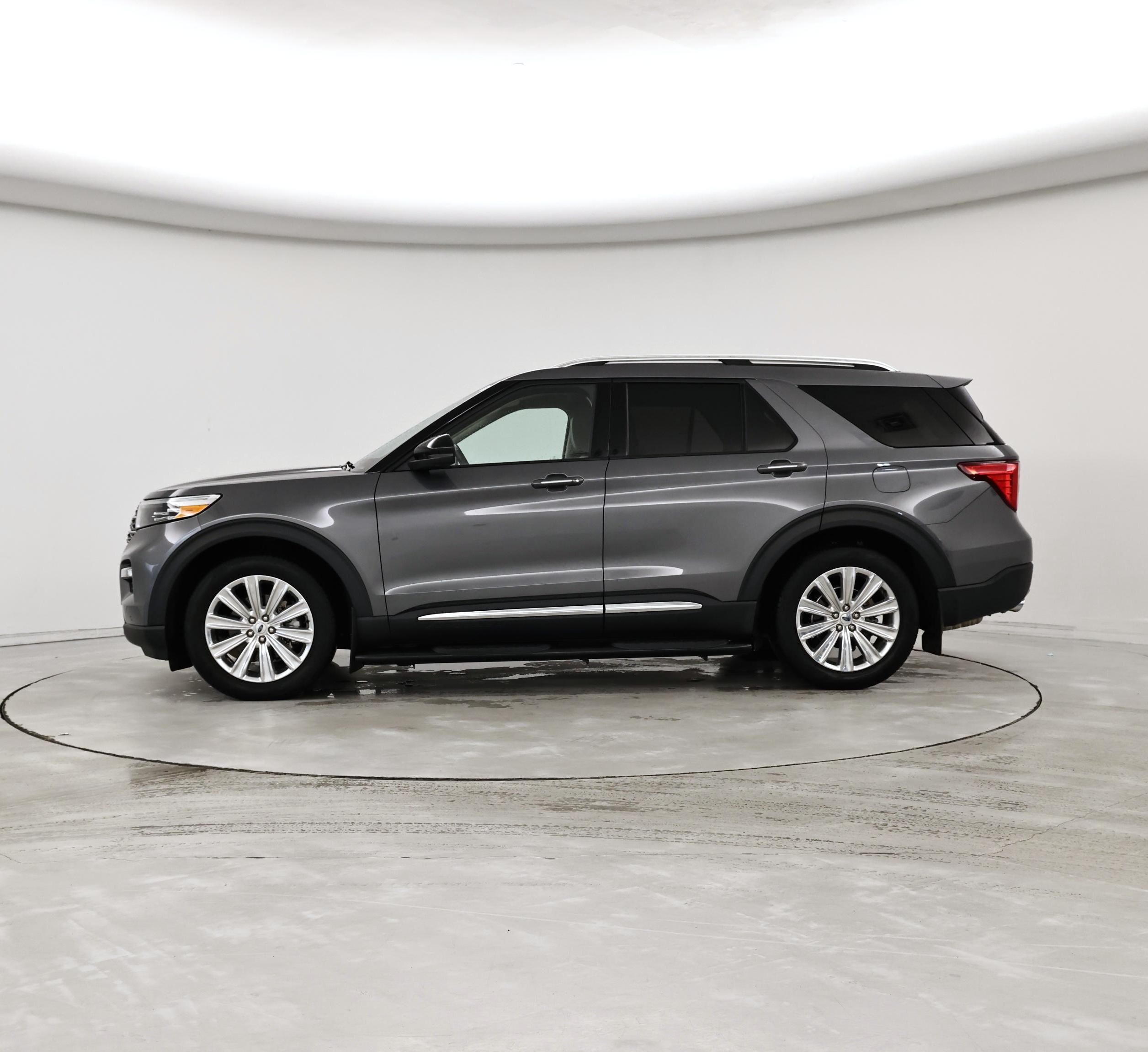Thumbnail: 2022 Ford Explorer - 3