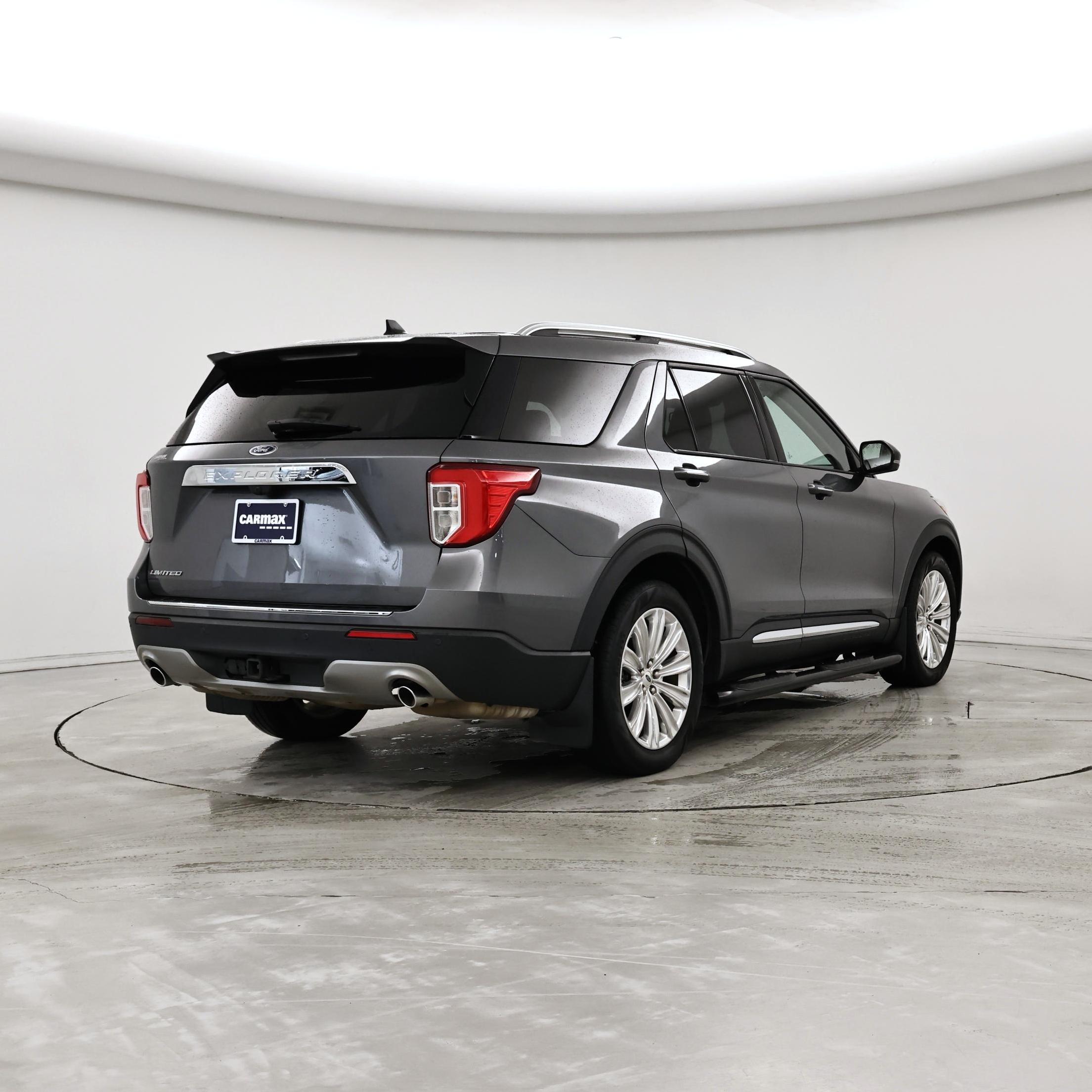 Thumbnail: 2022 Ford Explorer - 8
