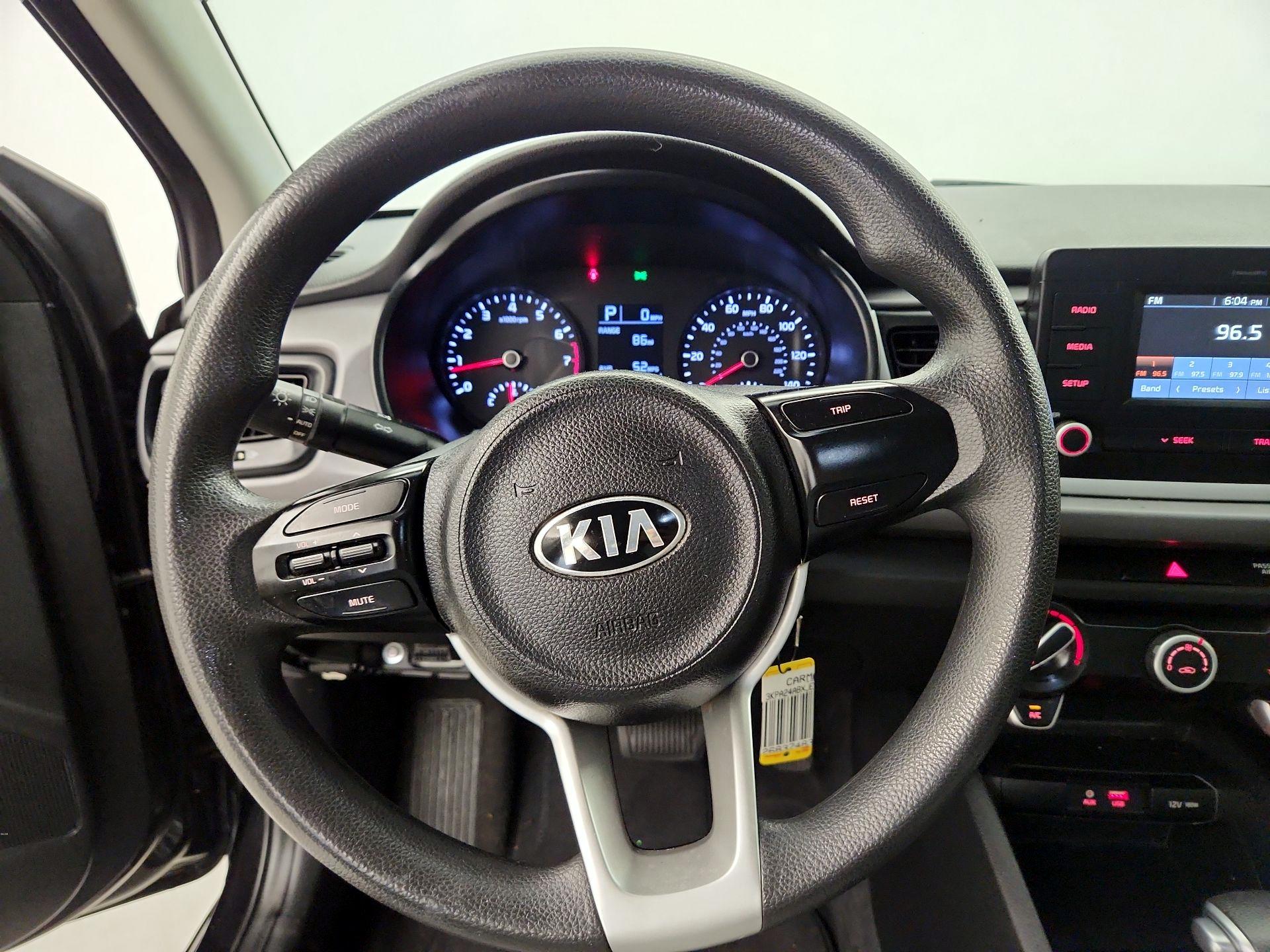 Thumbnail: 2018 Kia Rio - 10