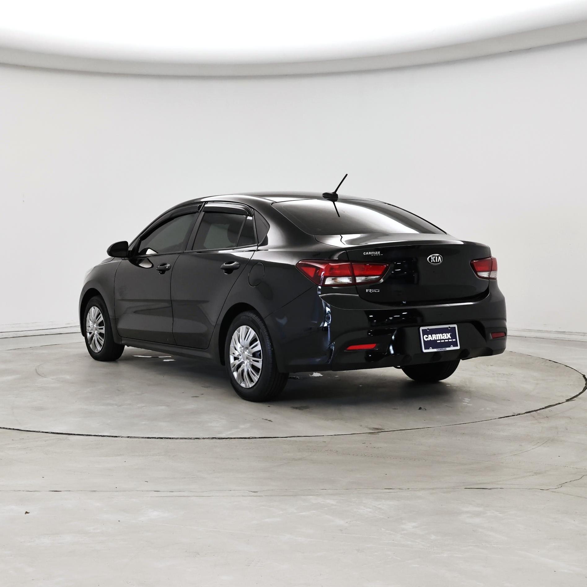 Thumbnail: 2018 Kia Rio - 2