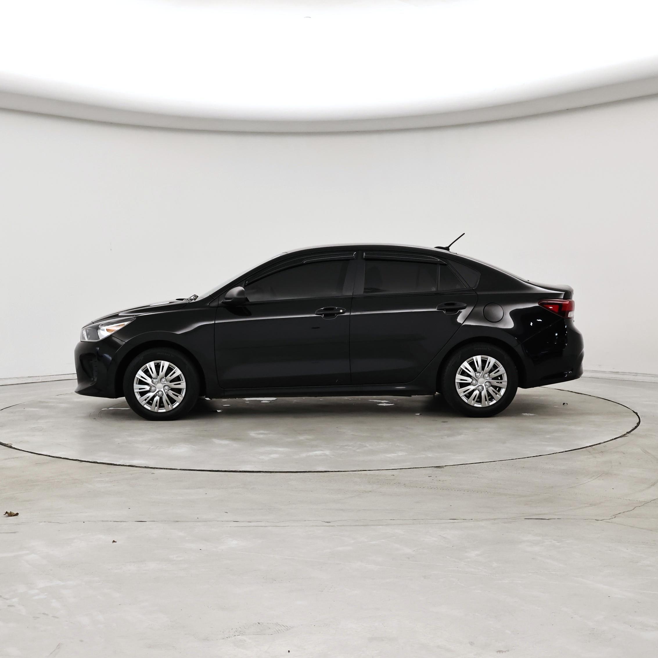 Thumbnail: 2018 Kia Rio - 3