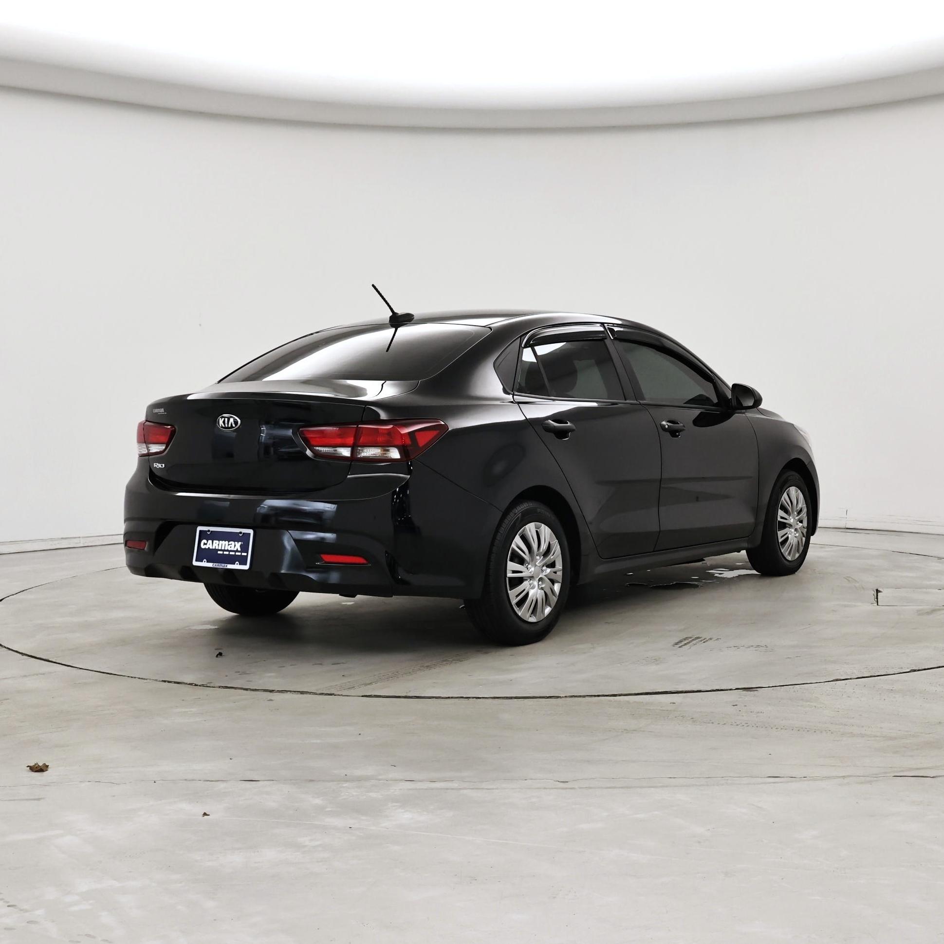 Thumbnail: 2018 Kia Rio - 8