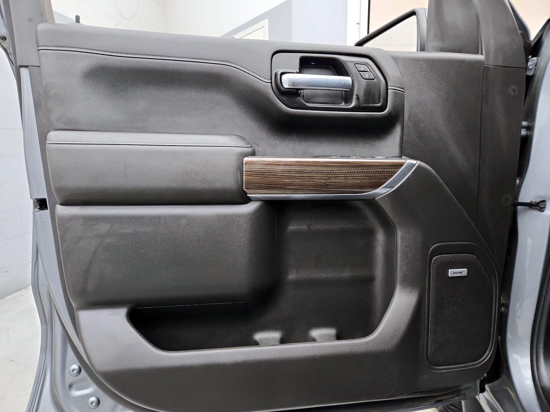 Thumbnail: 2020 Chevrolet Silverado 1500 - 12