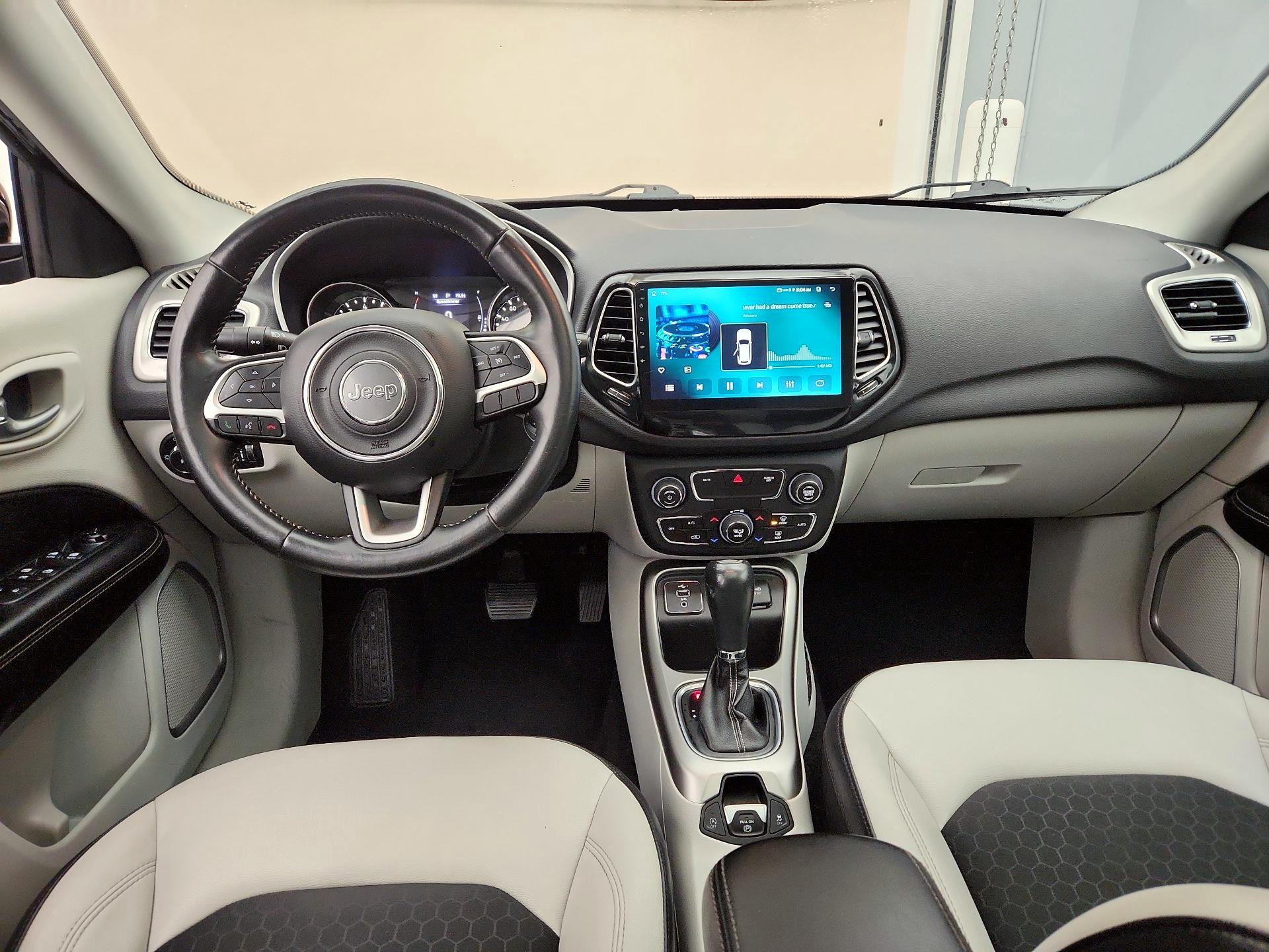 Thumbnail: 2019 Jeep Compass - 9