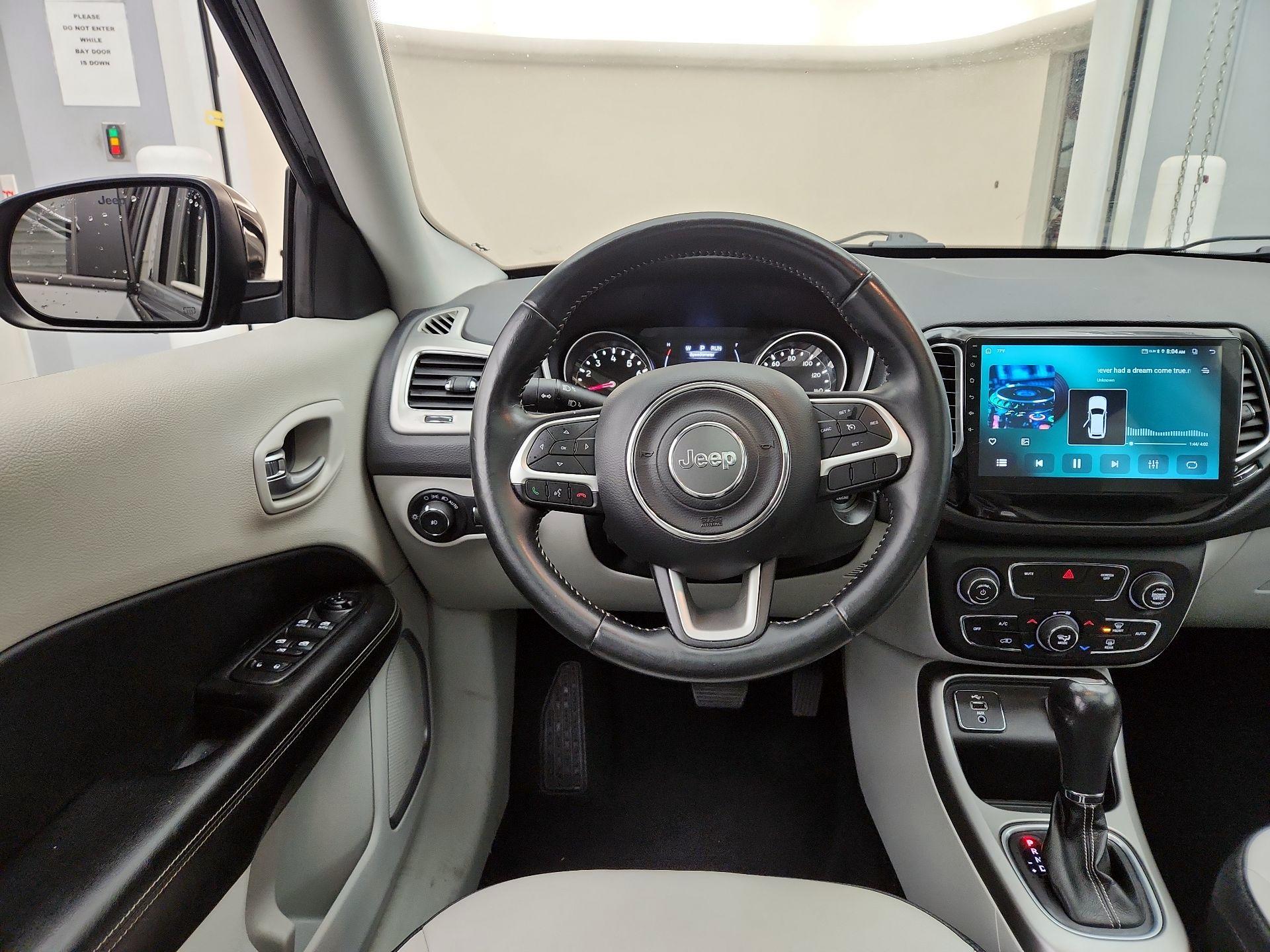 Thumbnail: 2019 Jeep Compass - 10