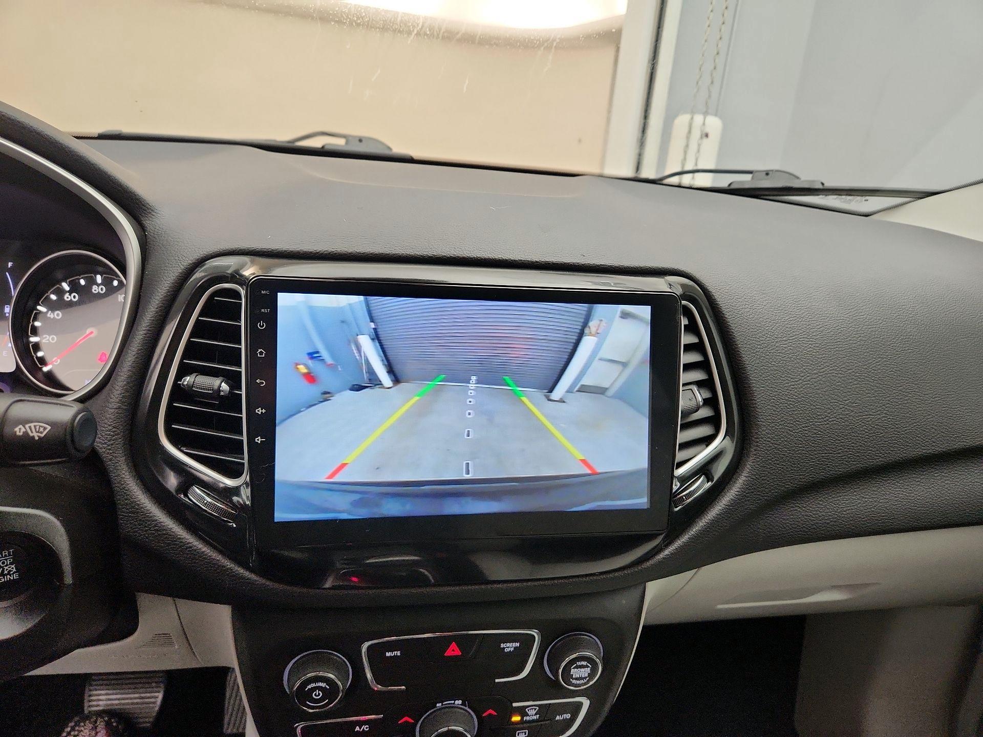 Thumbnail: 2019 Jeep Compass - 14