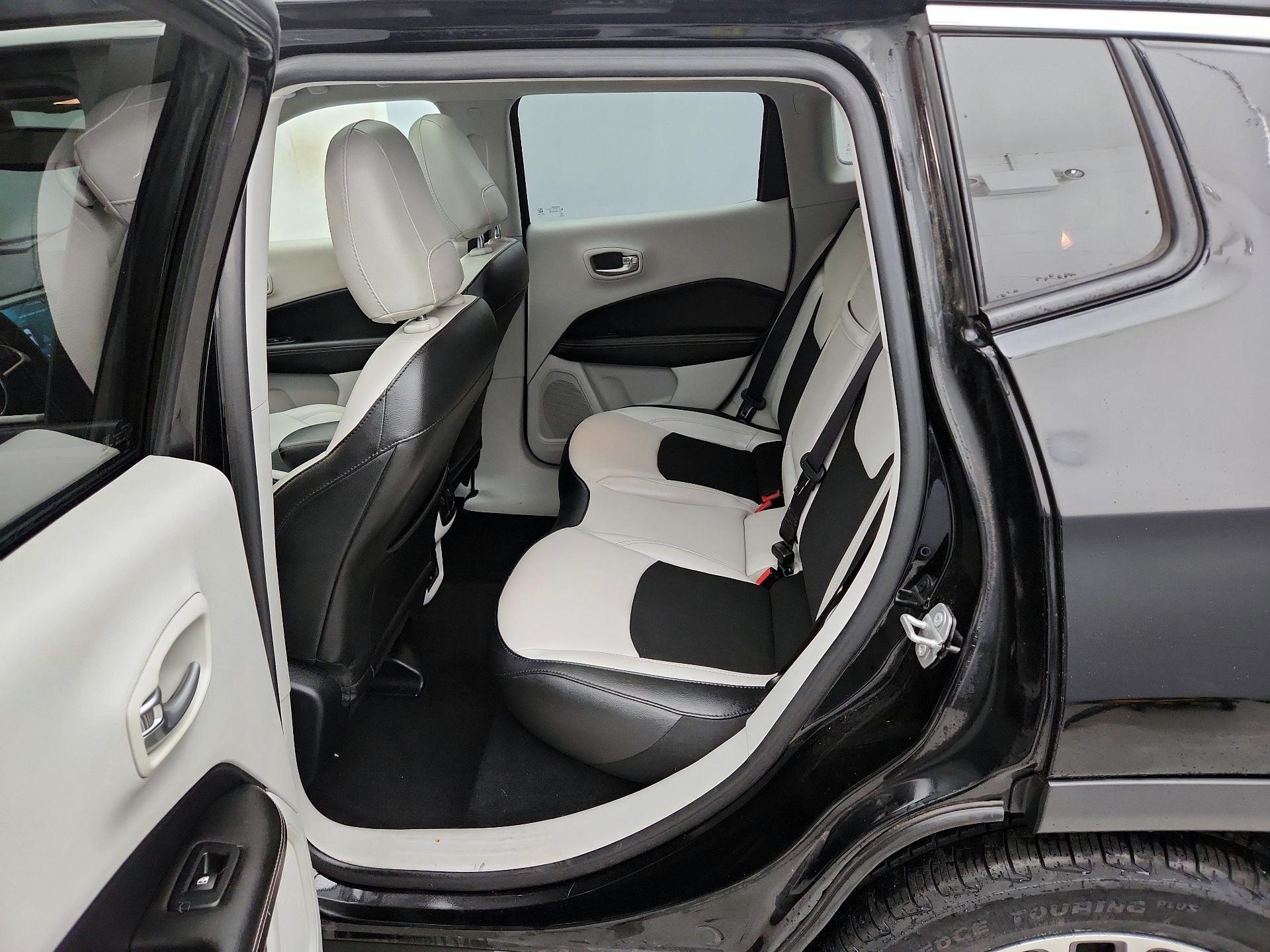 Thumbnail: 2019 Jeep Compass - 20