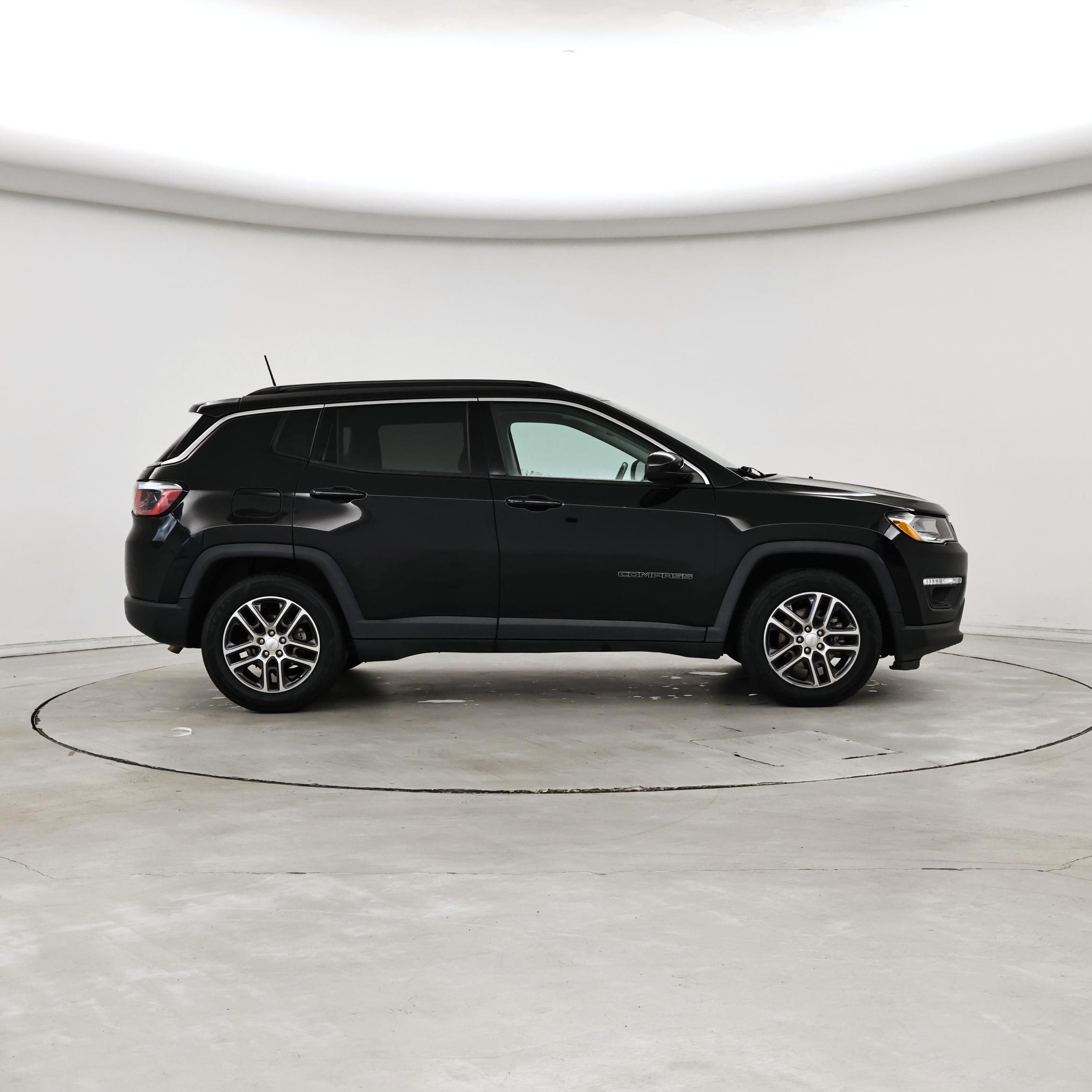 Thumbnail: 2019 Jeep Compass - 7