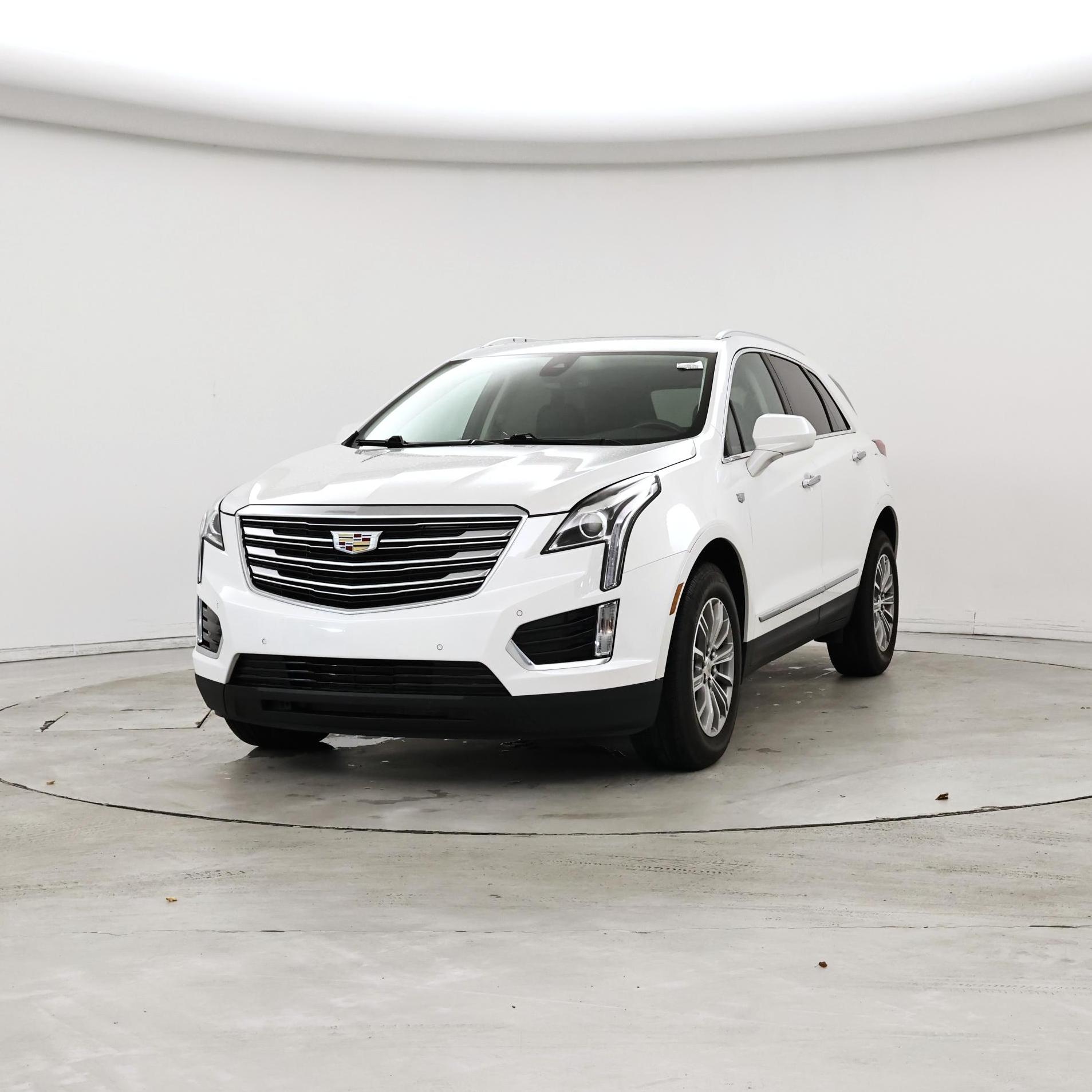 Thumbnail: 2017 Cadillac XT5 - 4