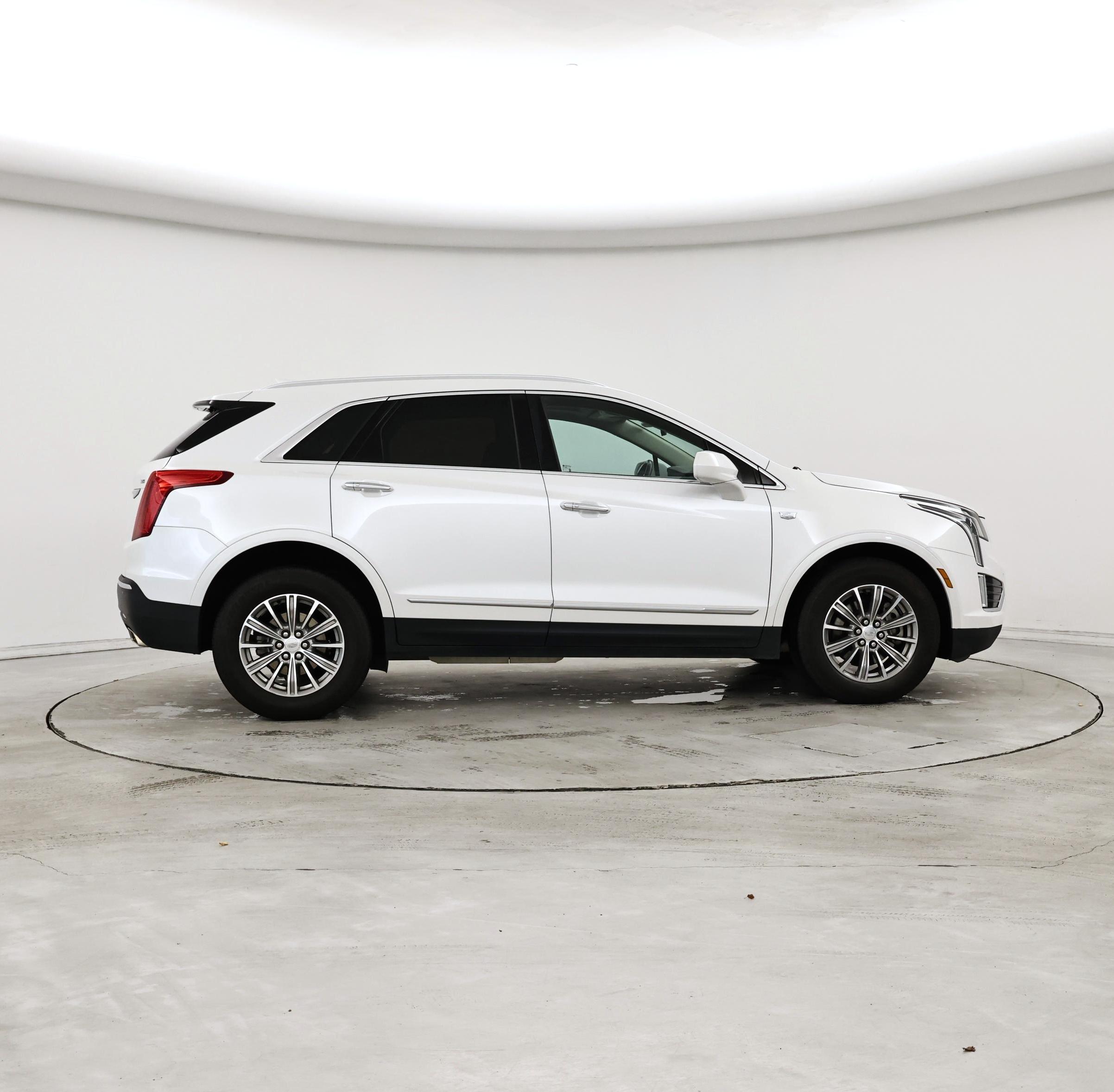 Thumbnail: 2017 Cadillac XT5 - 7