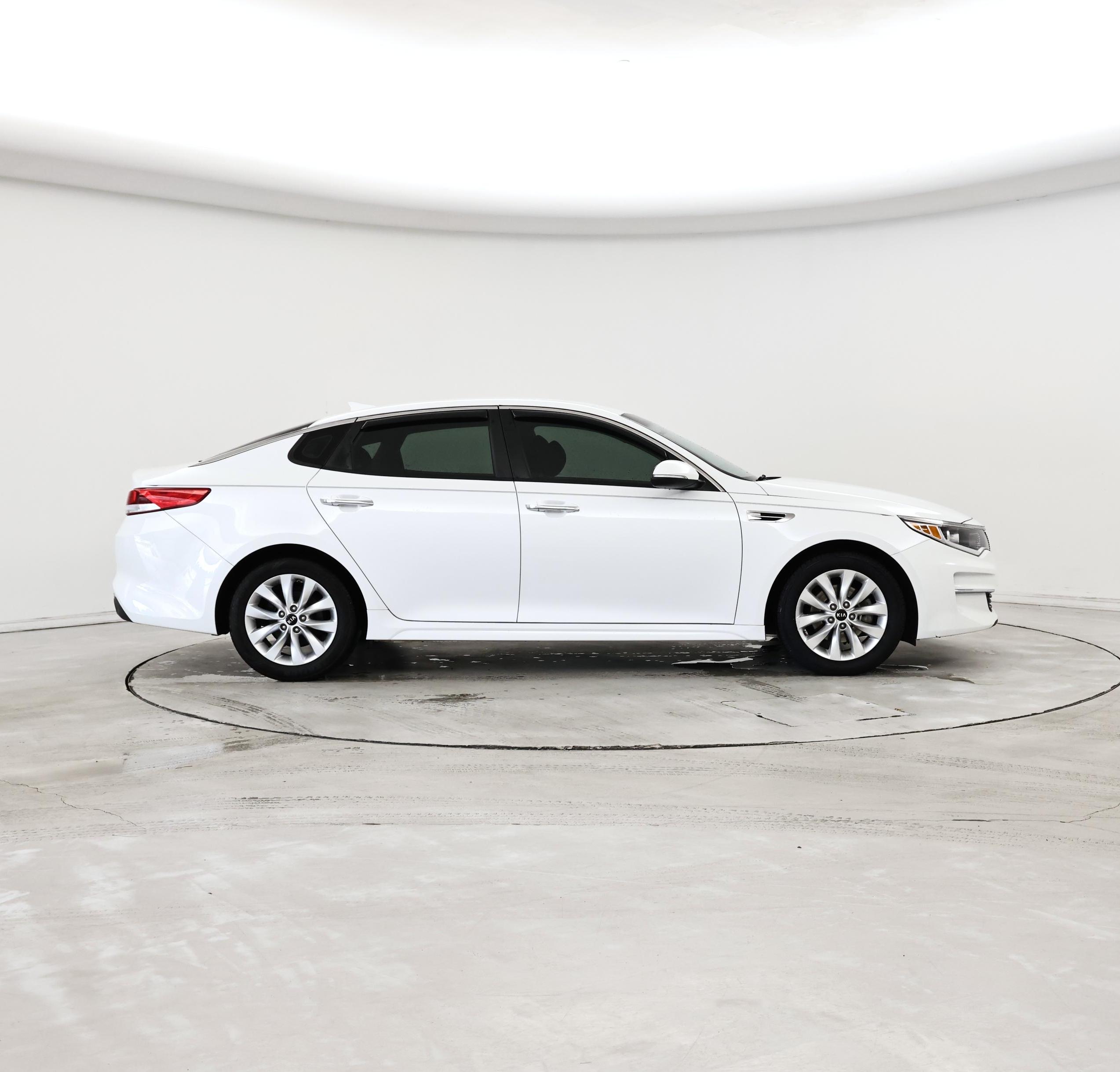 Thumbnail: 2018 Kia Optima - 7