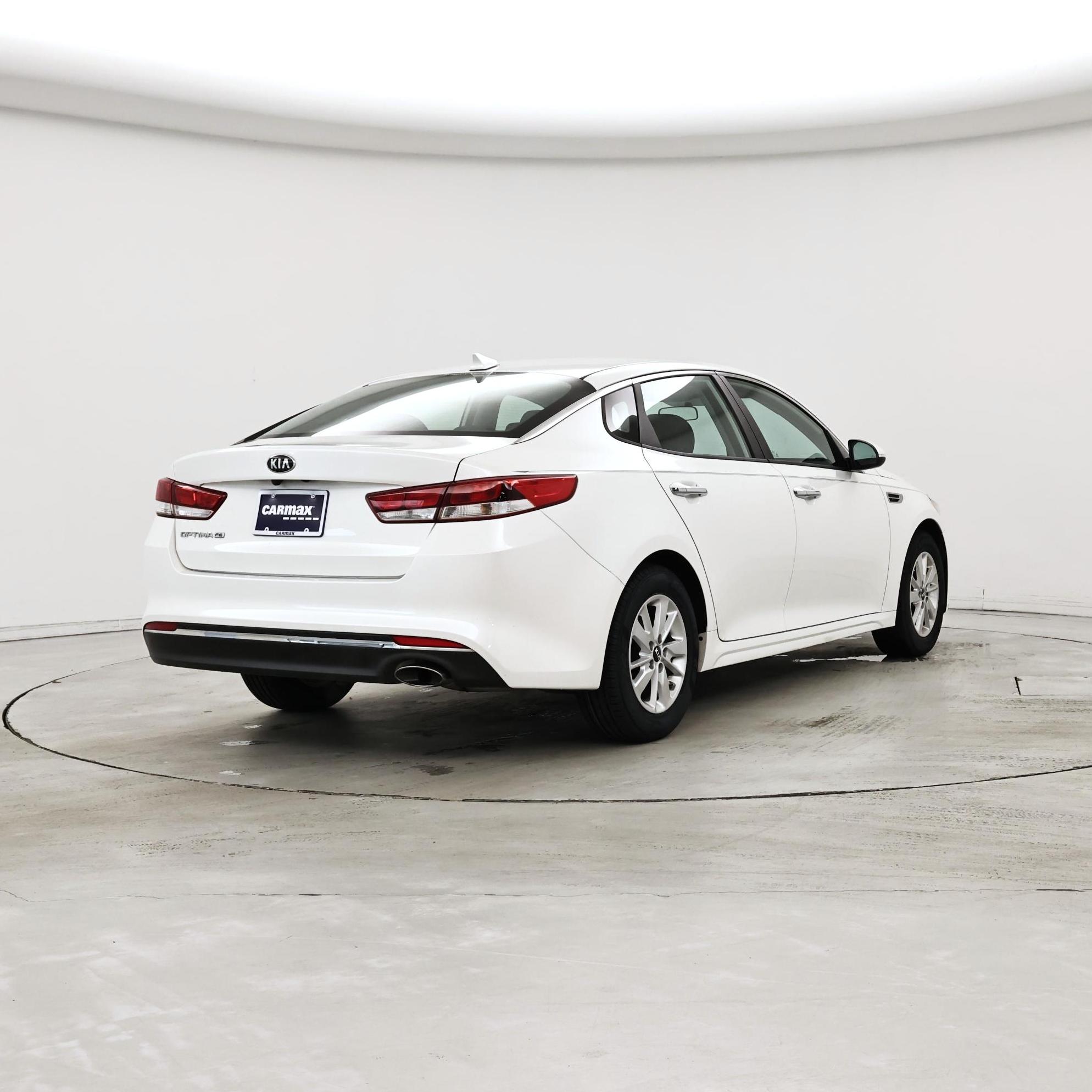 Thumbnail: 2016 Kia Optima - 8