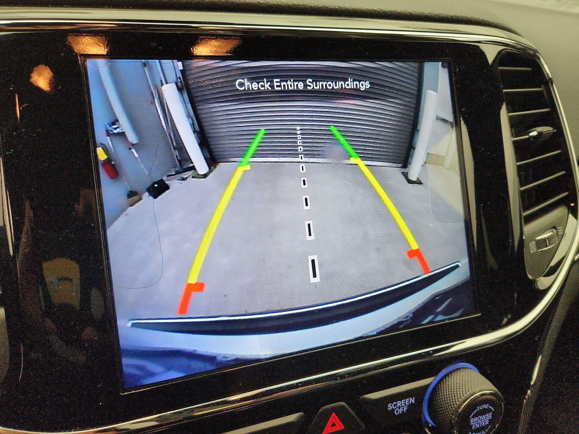 Thumbnail: 2019 Jeep Grand Cherokee - 15