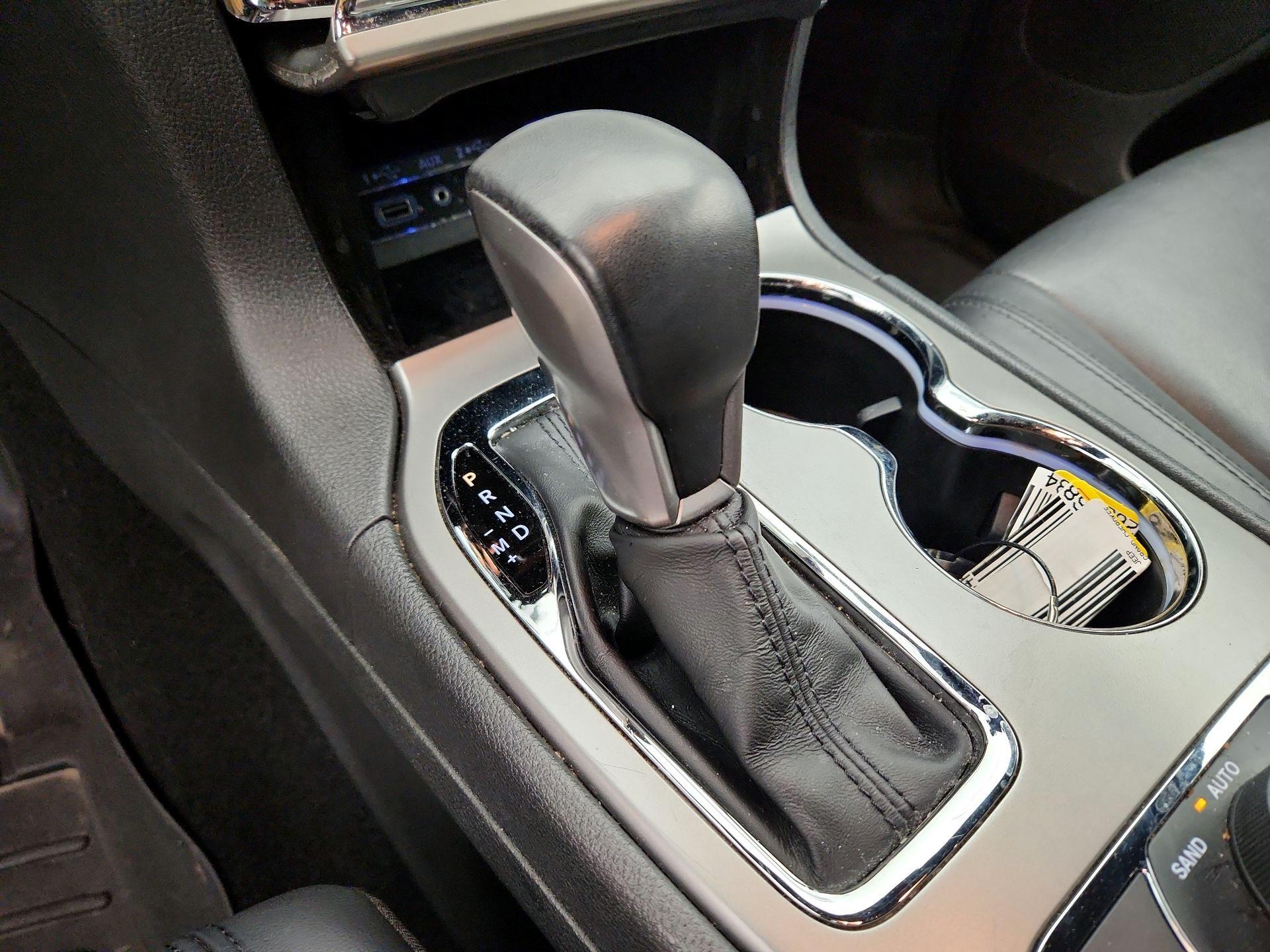 Thumbnail: 2019 Jeep Grand Cherokee - 18