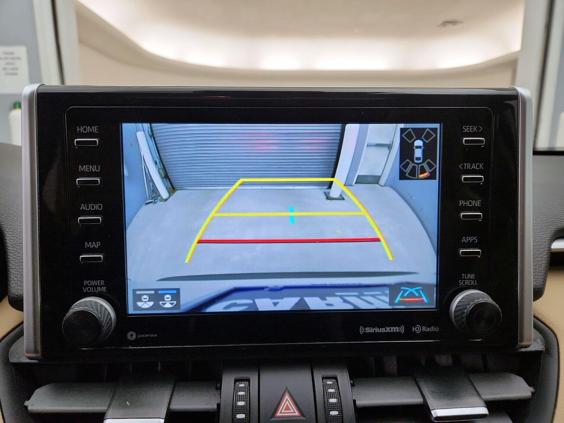 Thumbnail: 2019 Toyota RAV4 - 14