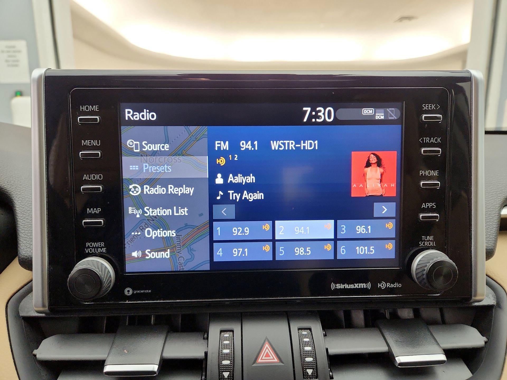 Thumbnail: 2019 Toyota RAV4 - 15