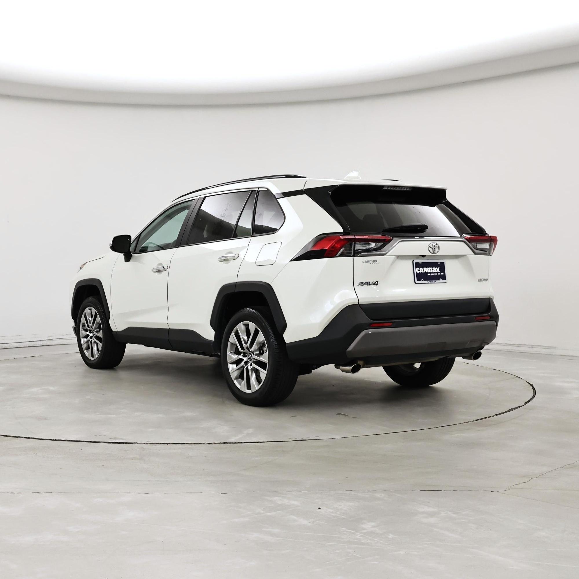 Thumbnail: 2019 Toyota RAV4 - 2
