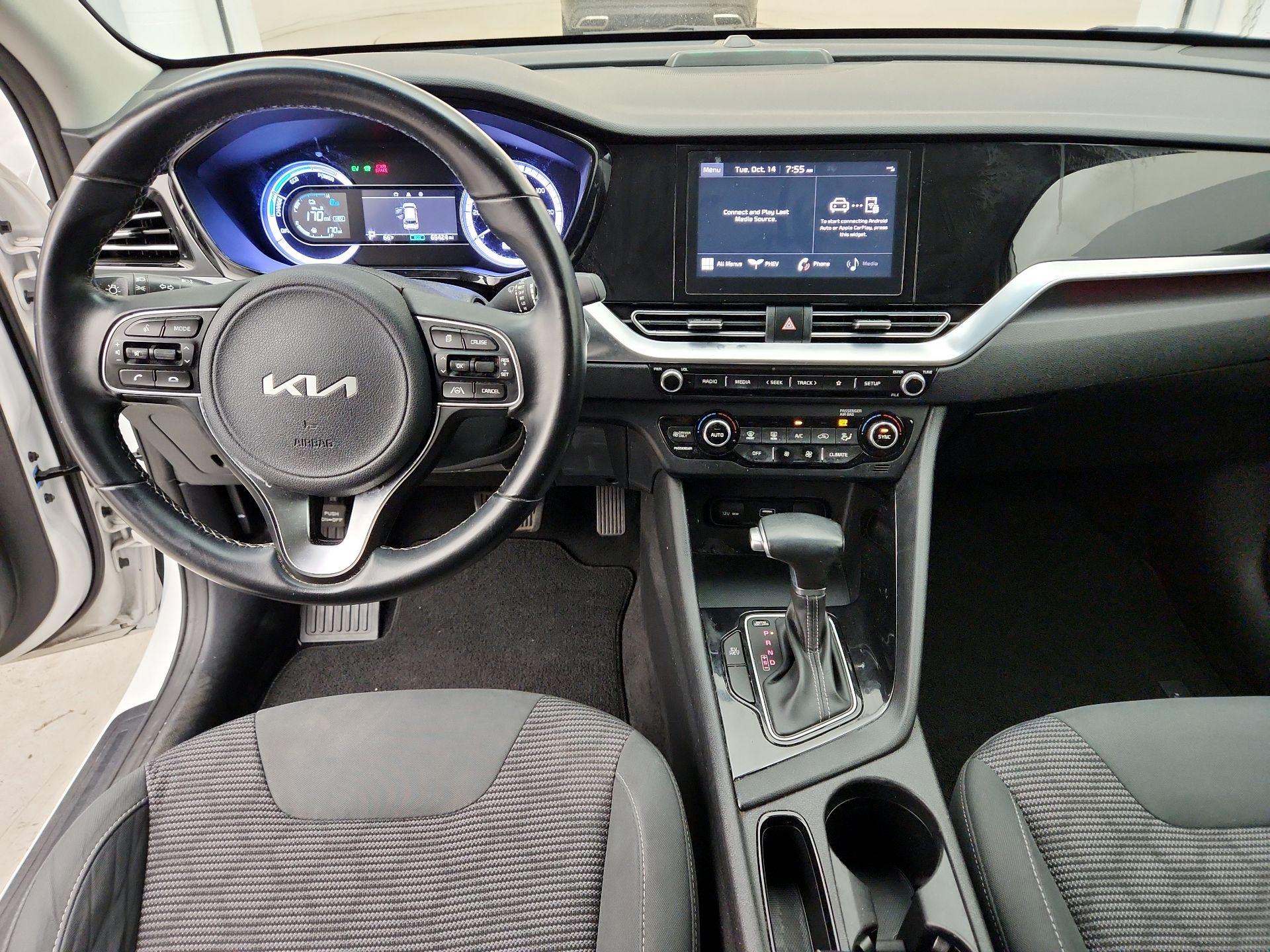 Thumbnail: 2022 Kia Niro - 9