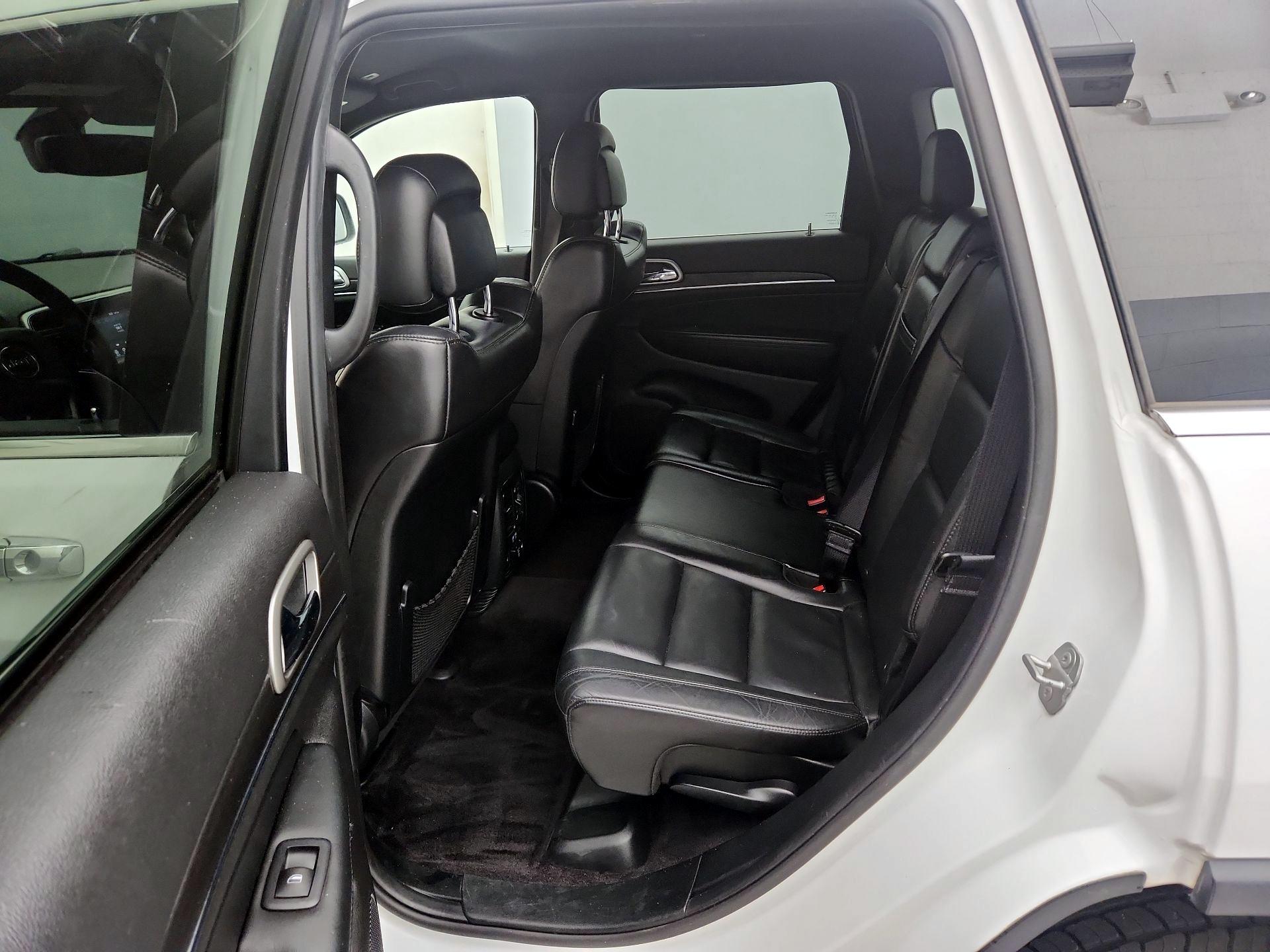 Thumbnail: 2018 Jeep Grand Cherokee - 20