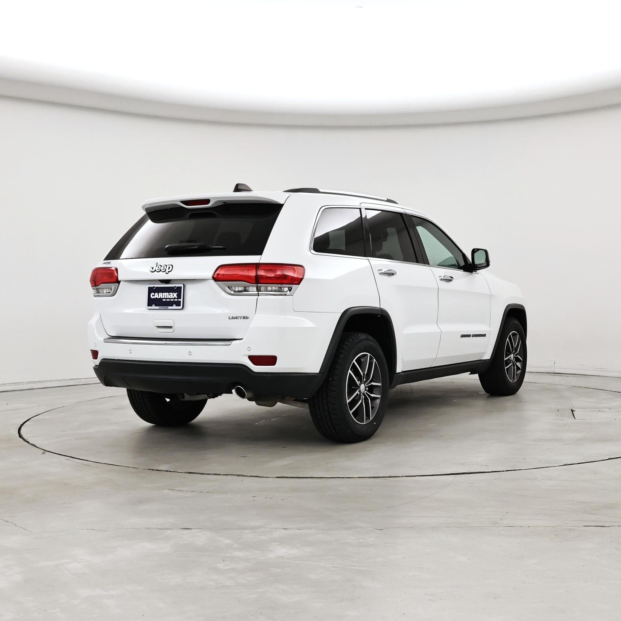 Thumbnail: 2018 Jeep Grand Cherokee - 8