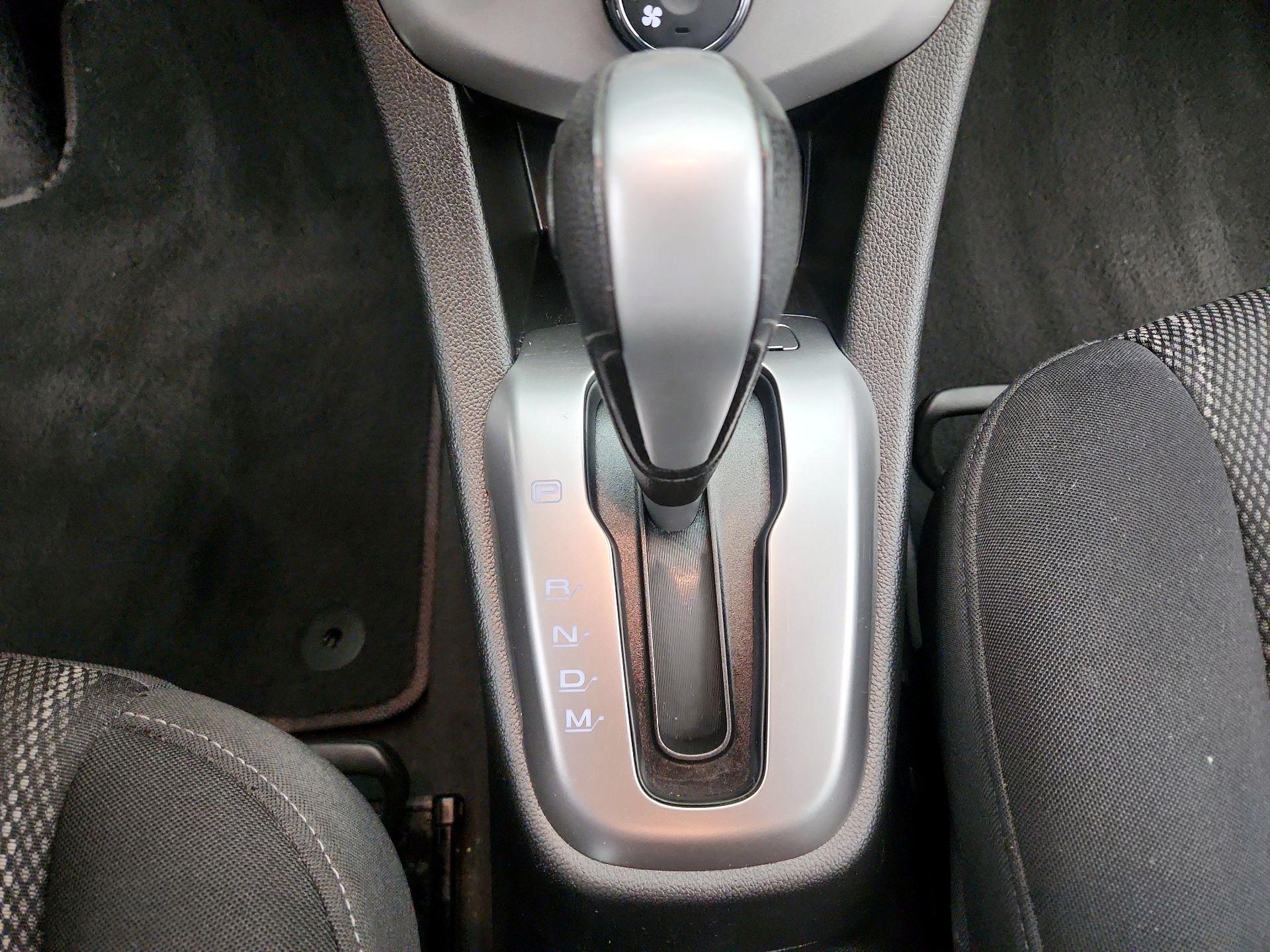Thumbnail: 2019 Chevrolet Sonic - 17