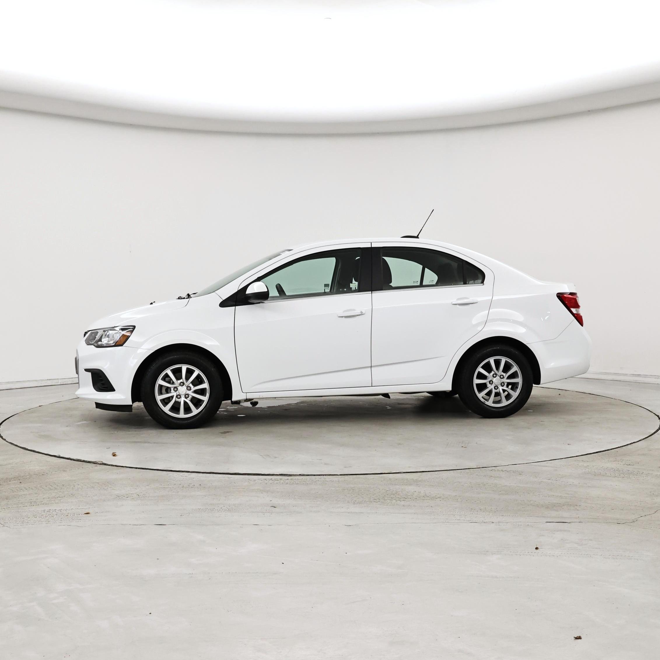 Thumbnail: 2019 Chevrolet Sonic - 3