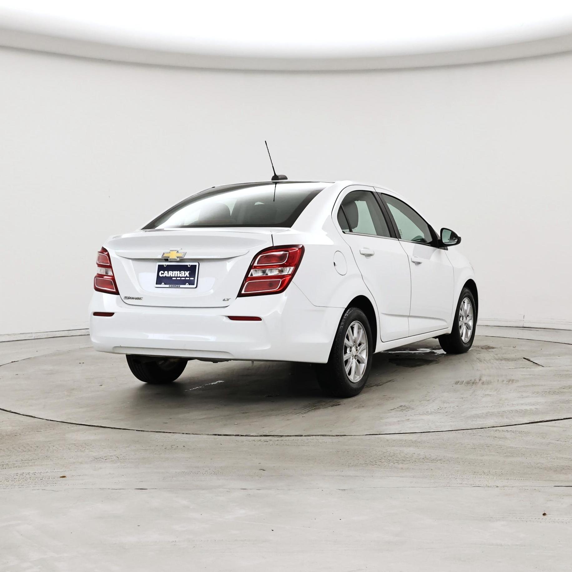 Thumbnail: 2019 Chevrolet Sonic - 8