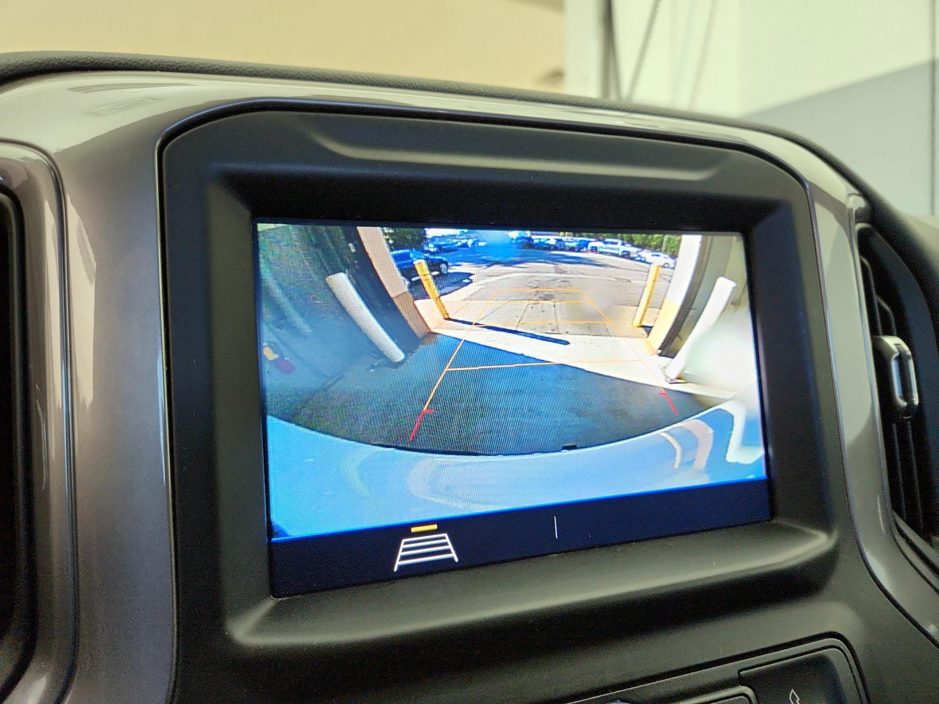 Thumbnail: 2021 Chevrolet Silverado 1500 - 14