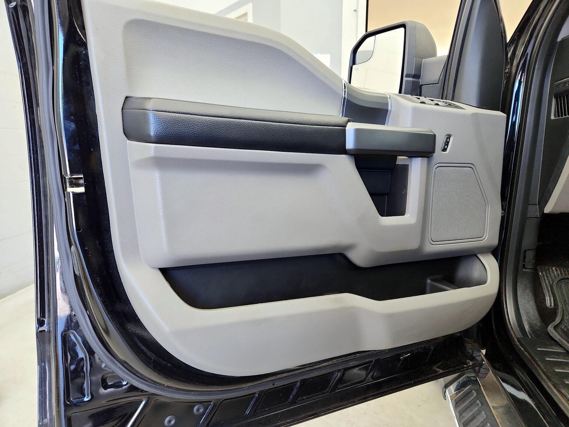 Thumbnail: 2016 Ford F-150 - 12
