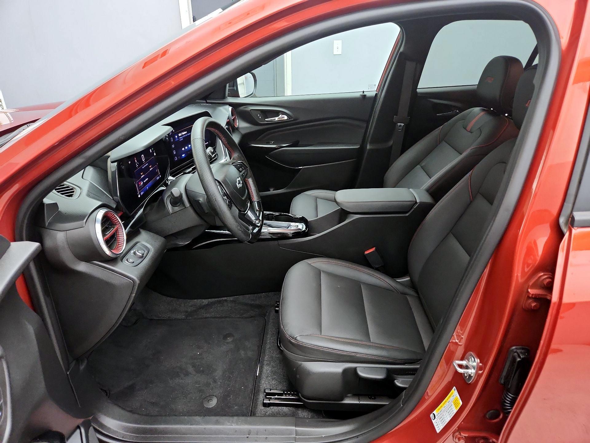 Thumbnail: 2024 Chevrolet Trax - 11