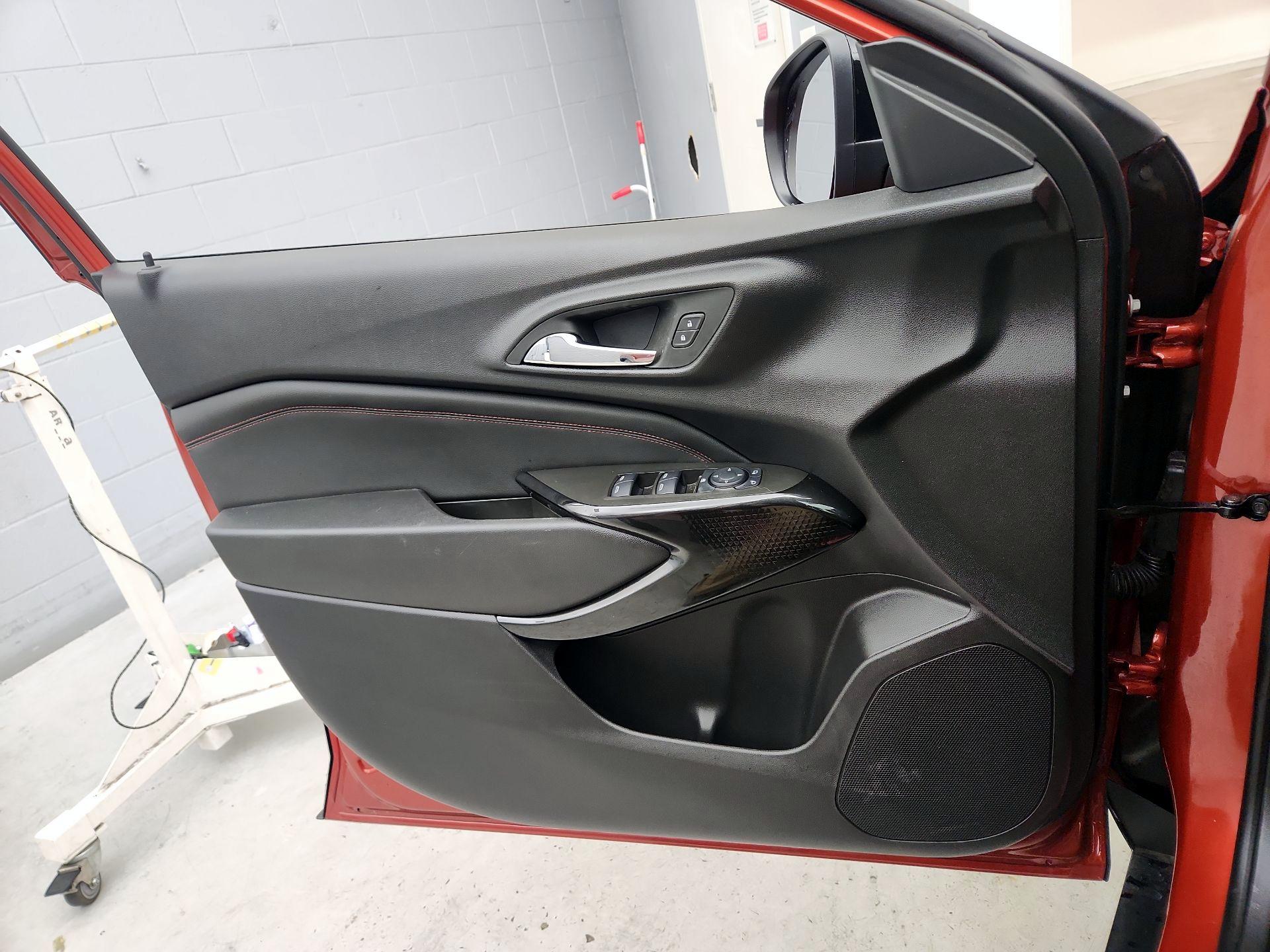 Thumbnail: 2024 Chevrolet Trax - 12