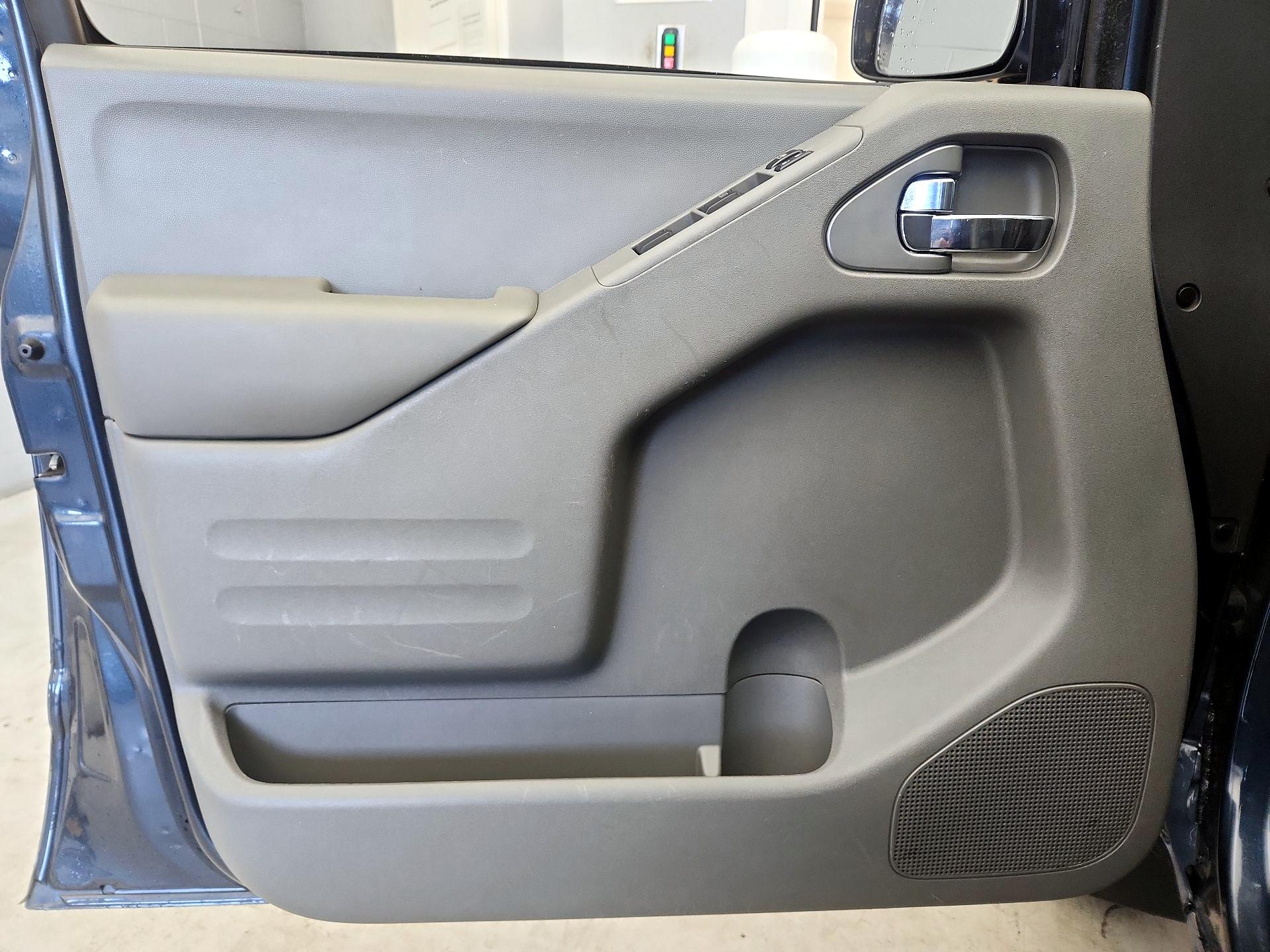 Thumbnail: 2021 Nissan Frontier - 12