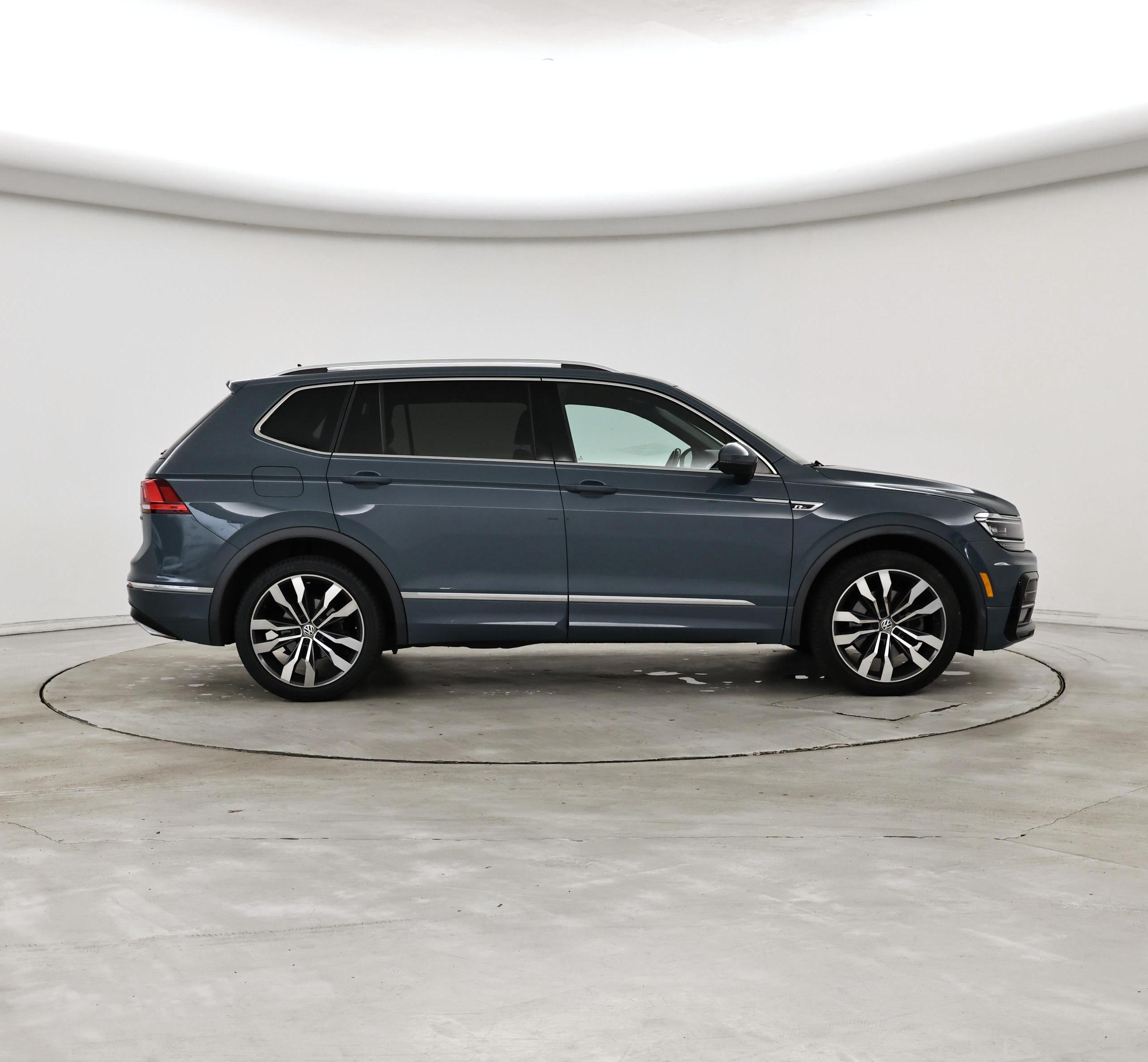Thumbnail: 2020 Volkswagen Tiguan - 7