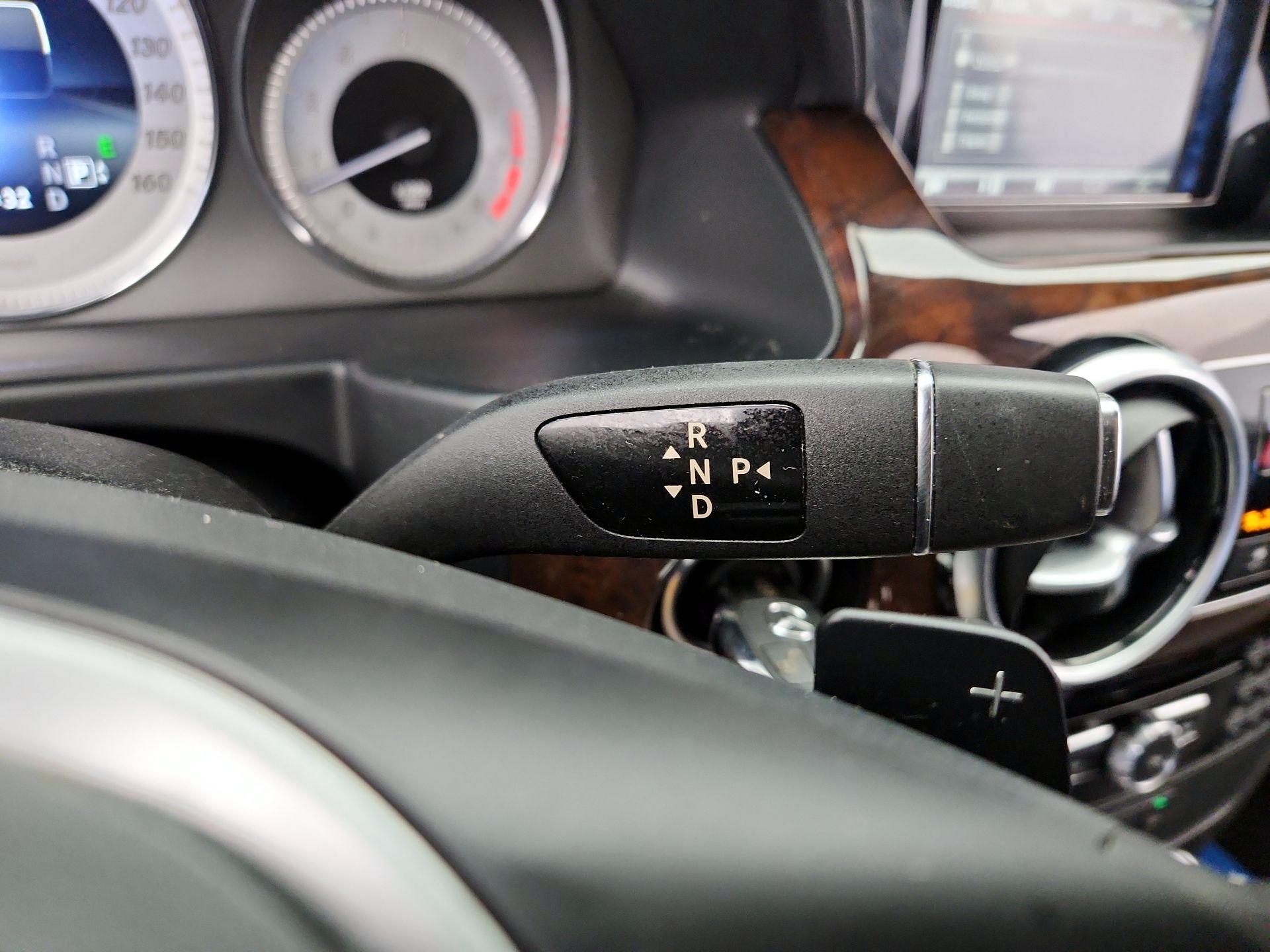 Thumbnail: 2015 Mercedes-Benz GLK - 18
