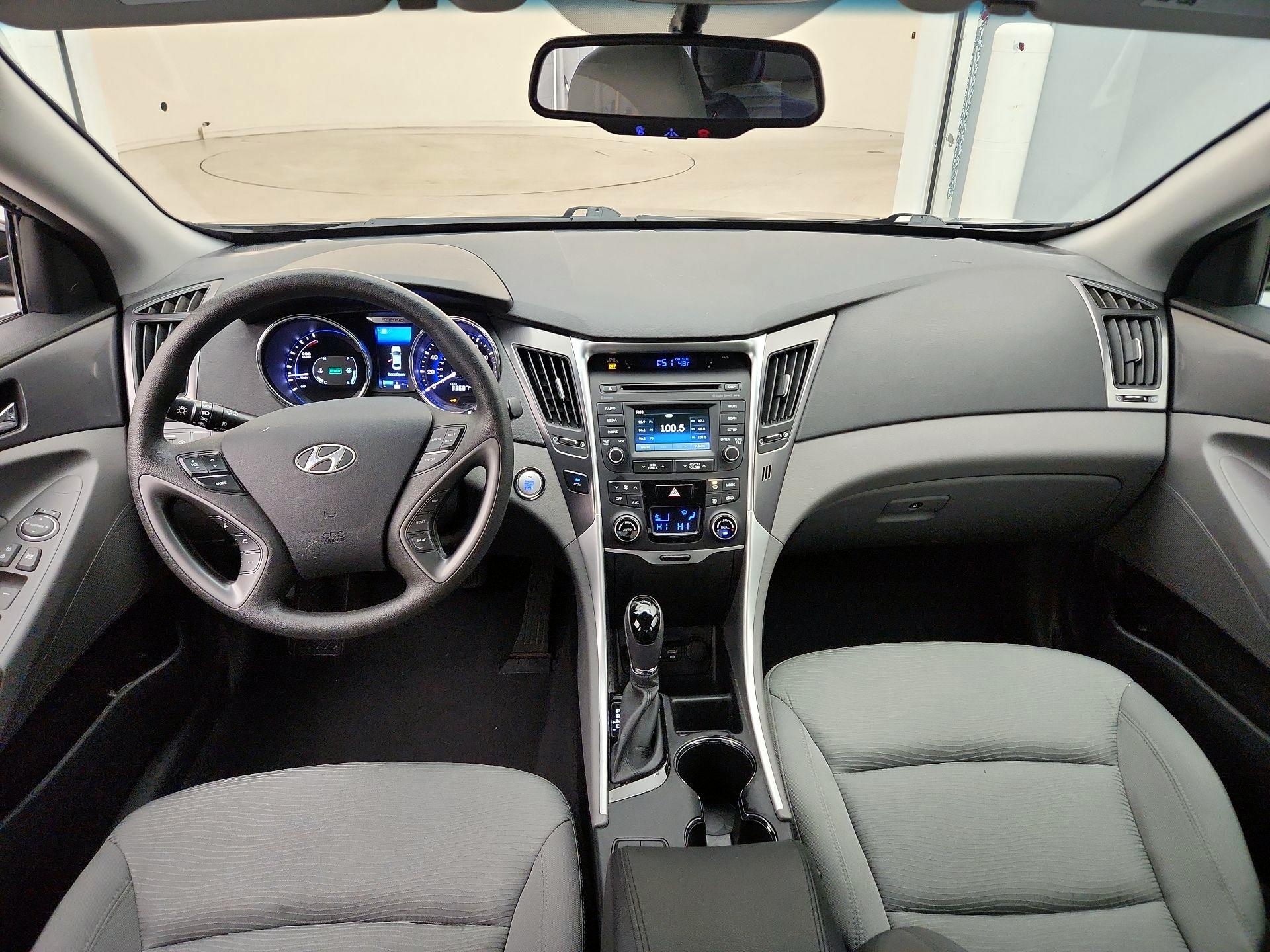 Thumbnail: 2015 Hyundai Sonata - 9