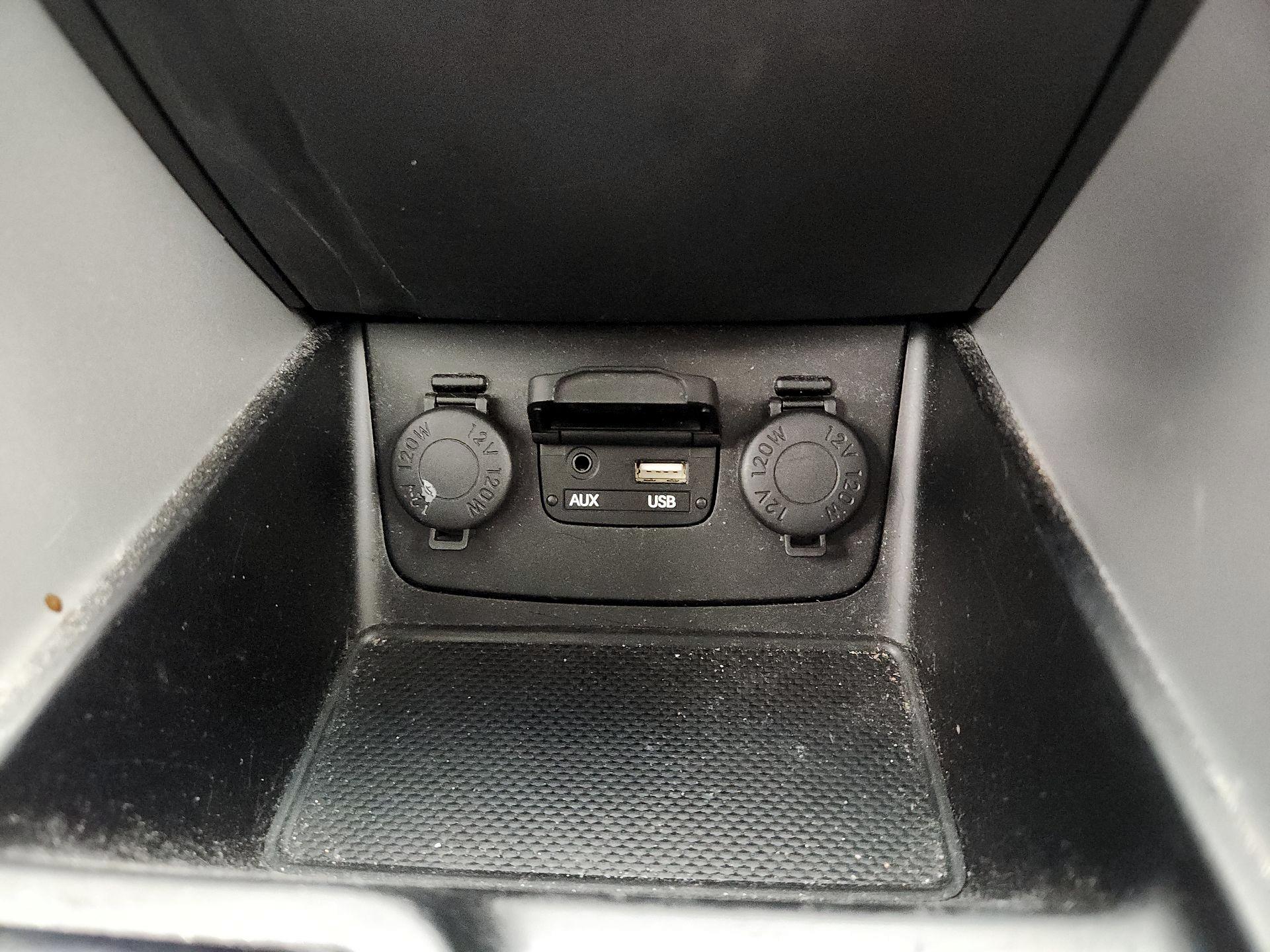 Thumbnail: 2015 Hyundai Sonata - 18