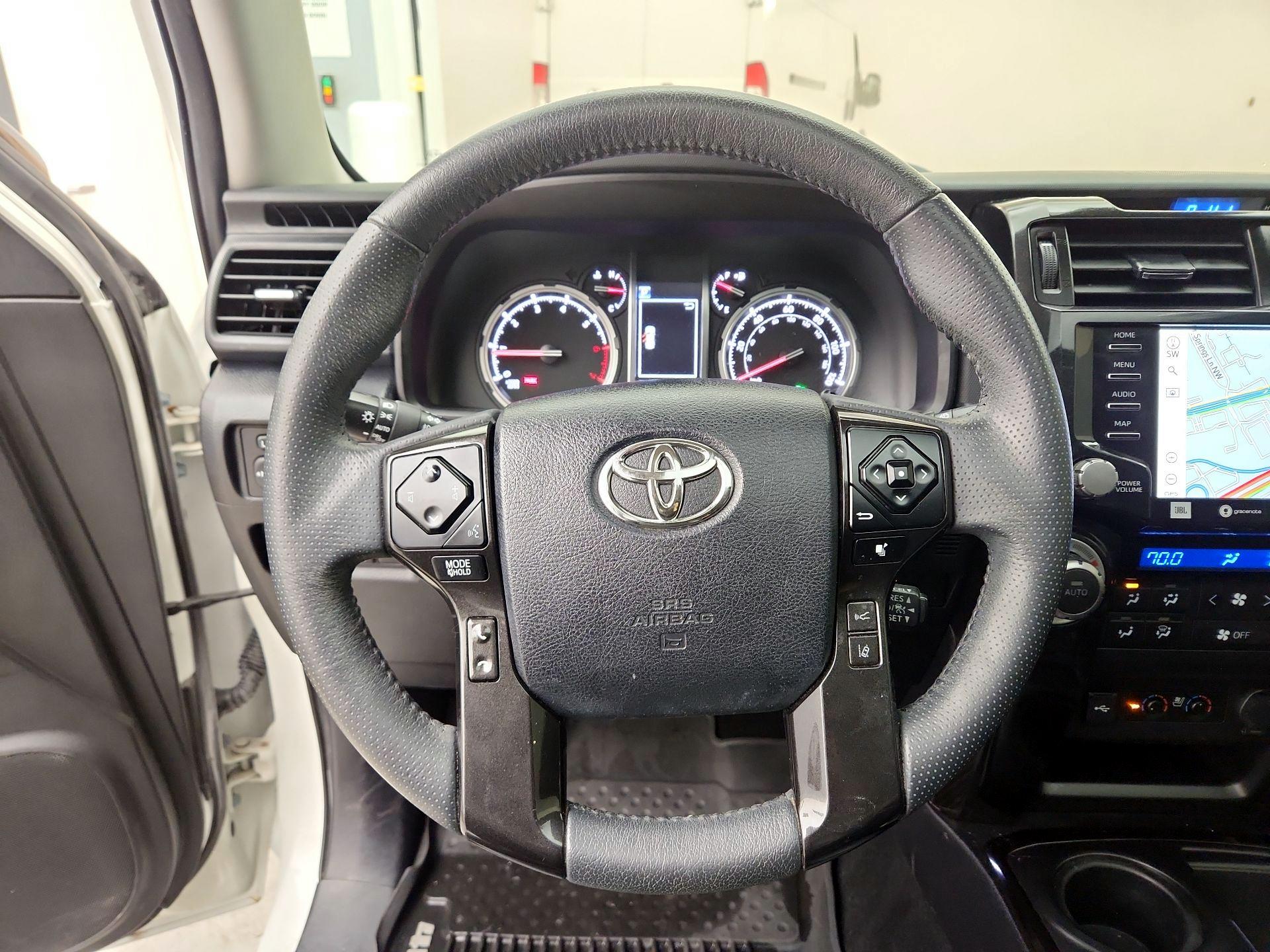 Thumbnail: 2020 Toyota 4Runner - 10