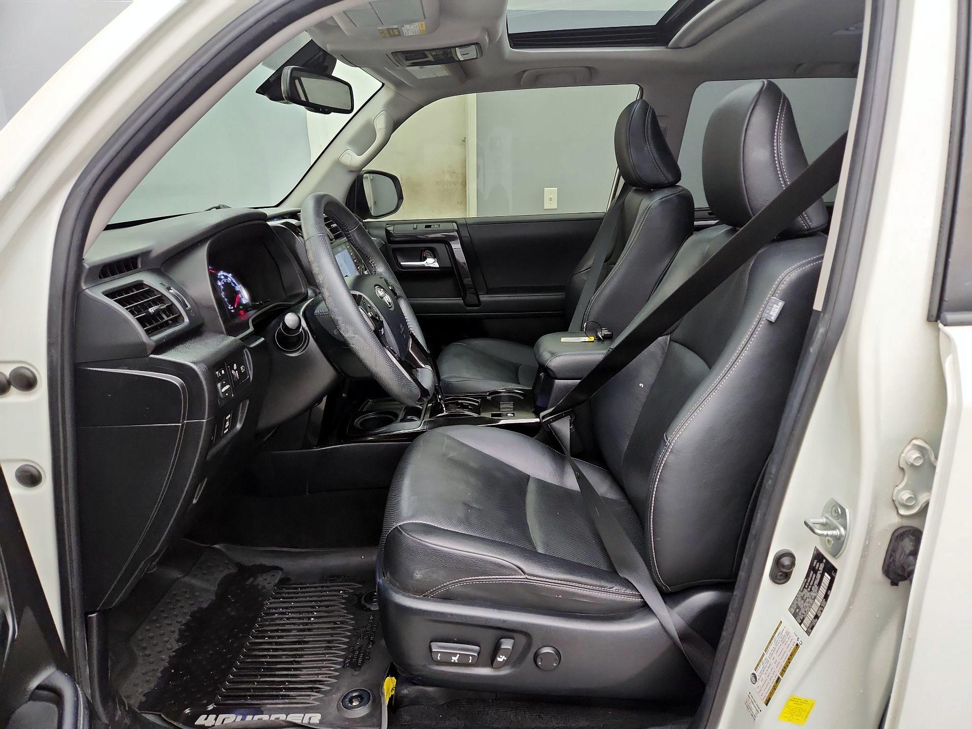 Thumbnail: 2020 Toyota 4Runner - 11