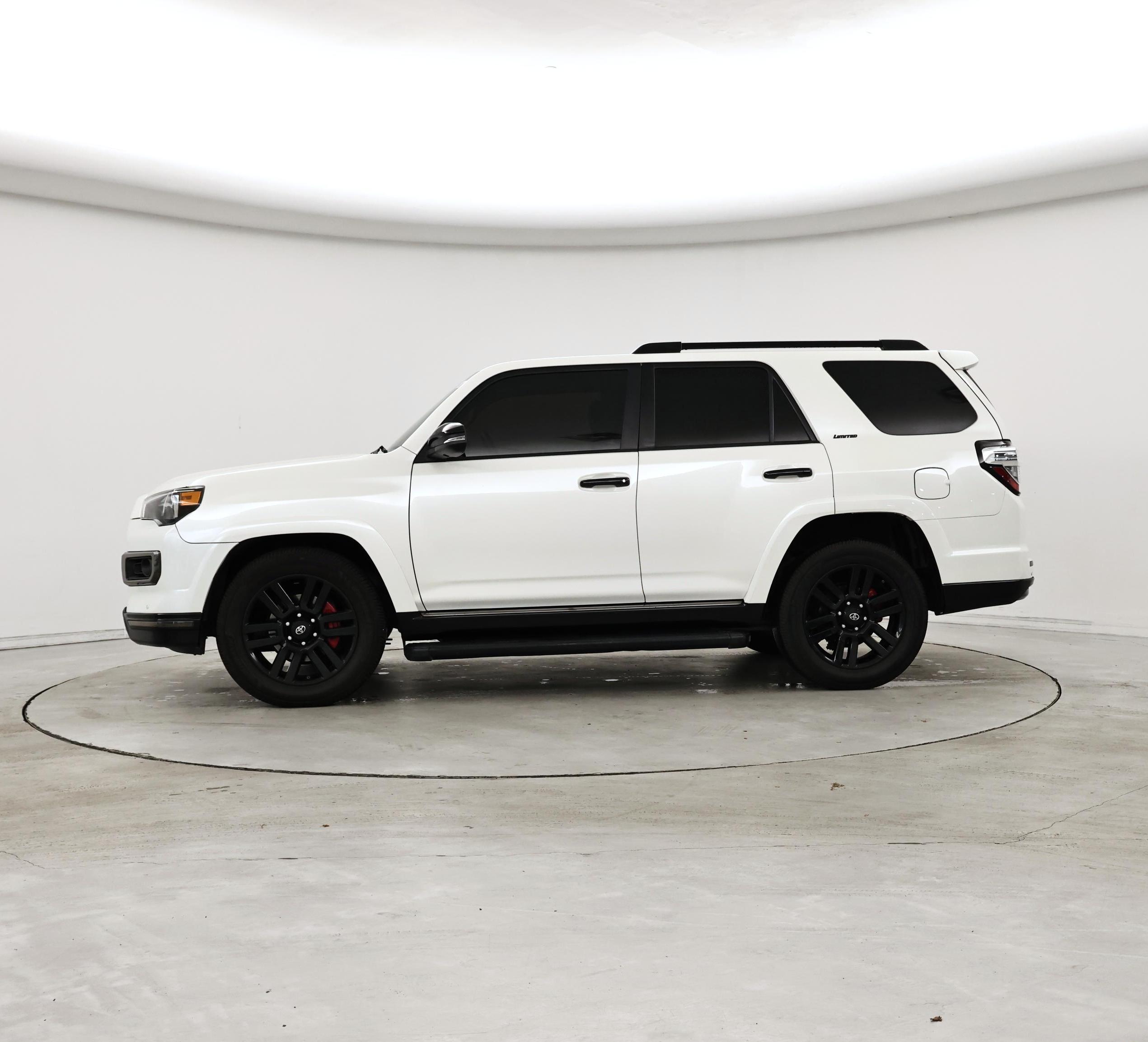 Thumbnail: 2020 Toyota 4Runner - 3