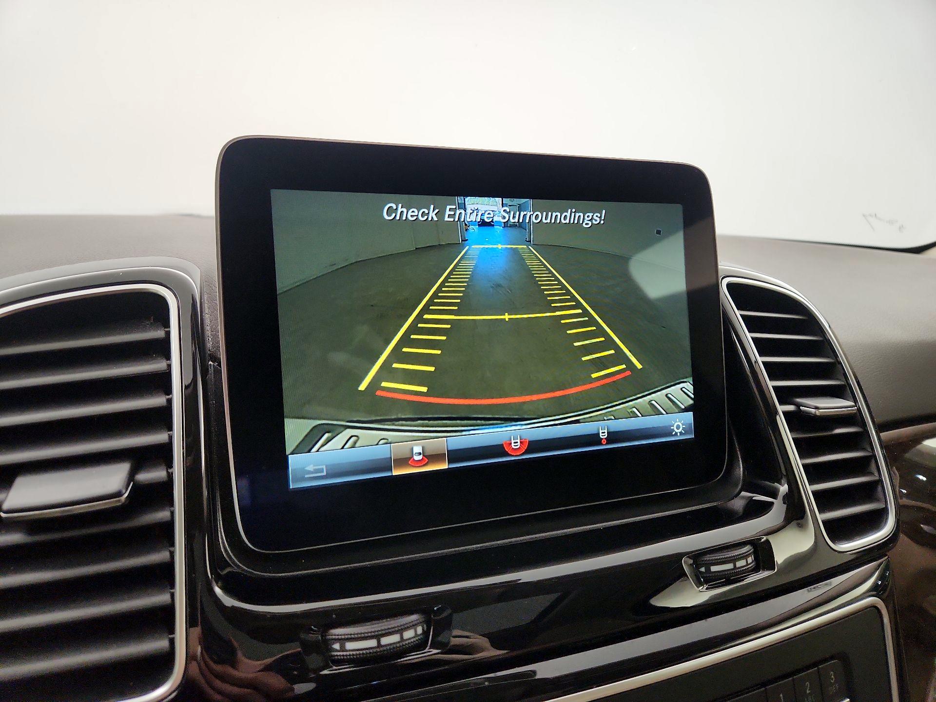 Thumbnail: 2016 Mercedes-Benz GLE - 15